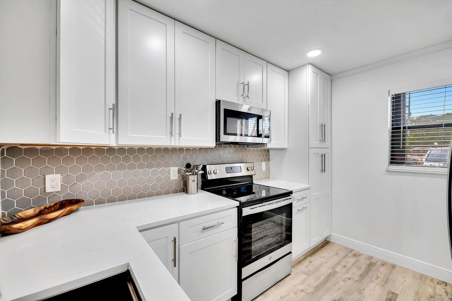 701 N Indian River Drive 105, Fort Pierce, FL 34950 — photo 1 of 25