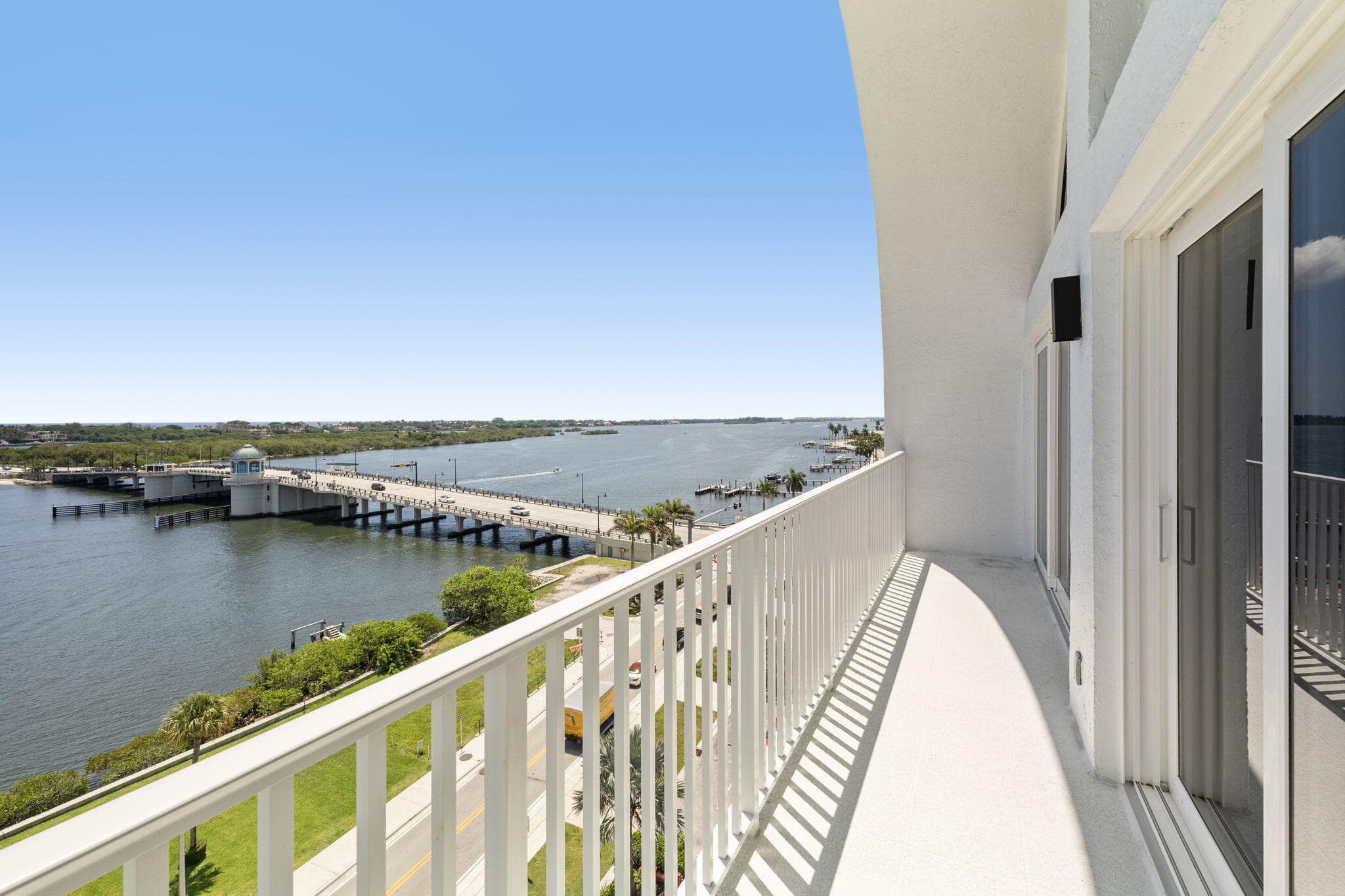 3901 S Flagler Drive 1002, West Palm Beach, FL 33405 — photo 12 of 40