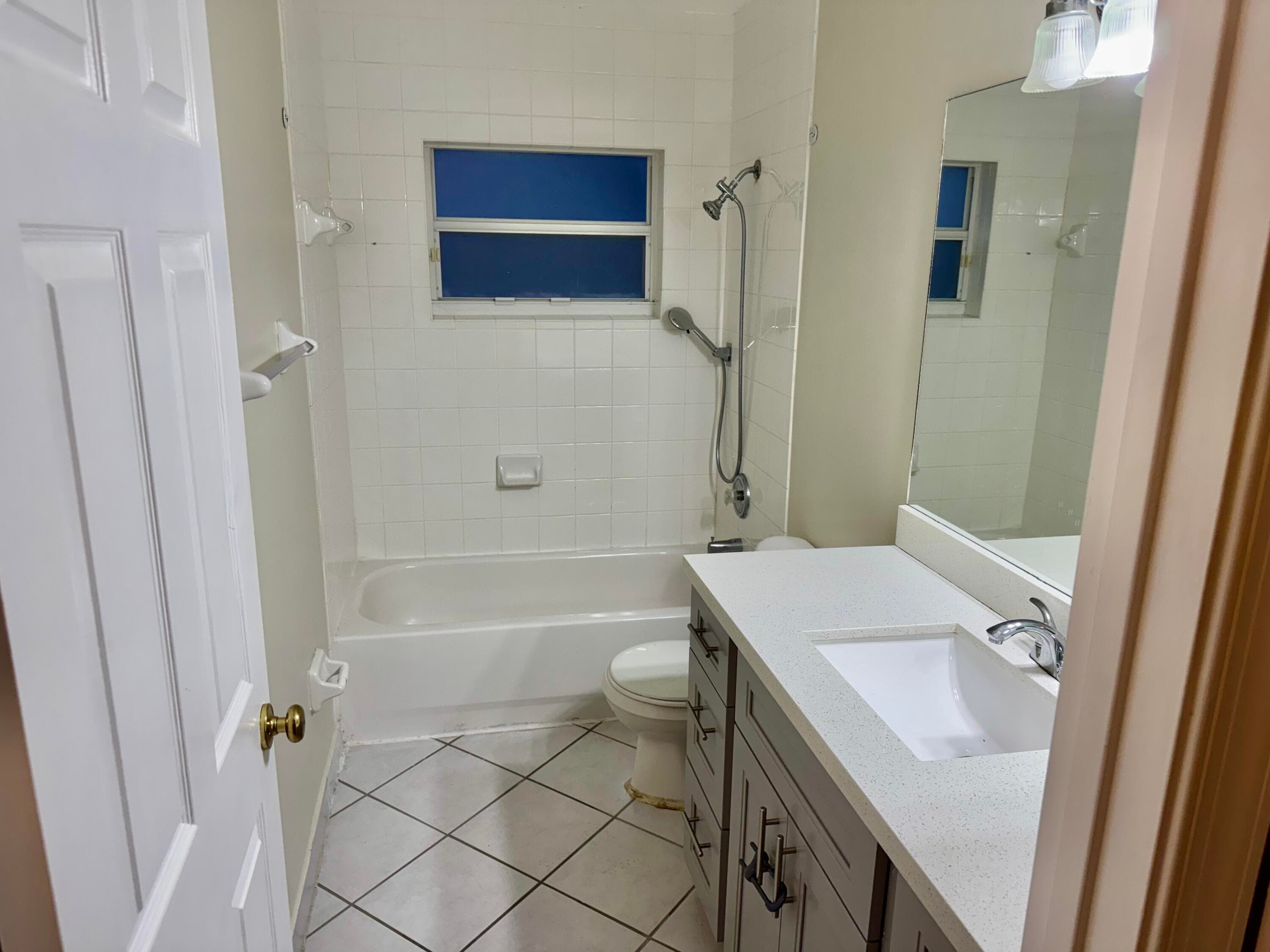 387 SW 206th Avenue 0, Pembroke Pines, FL 33029 — photo 14 of 24