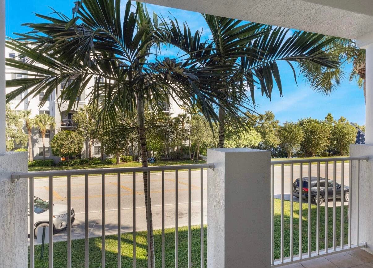 1247 Vía De Fossi, Boynton Beach, FL 33426 — photo 15 of 53