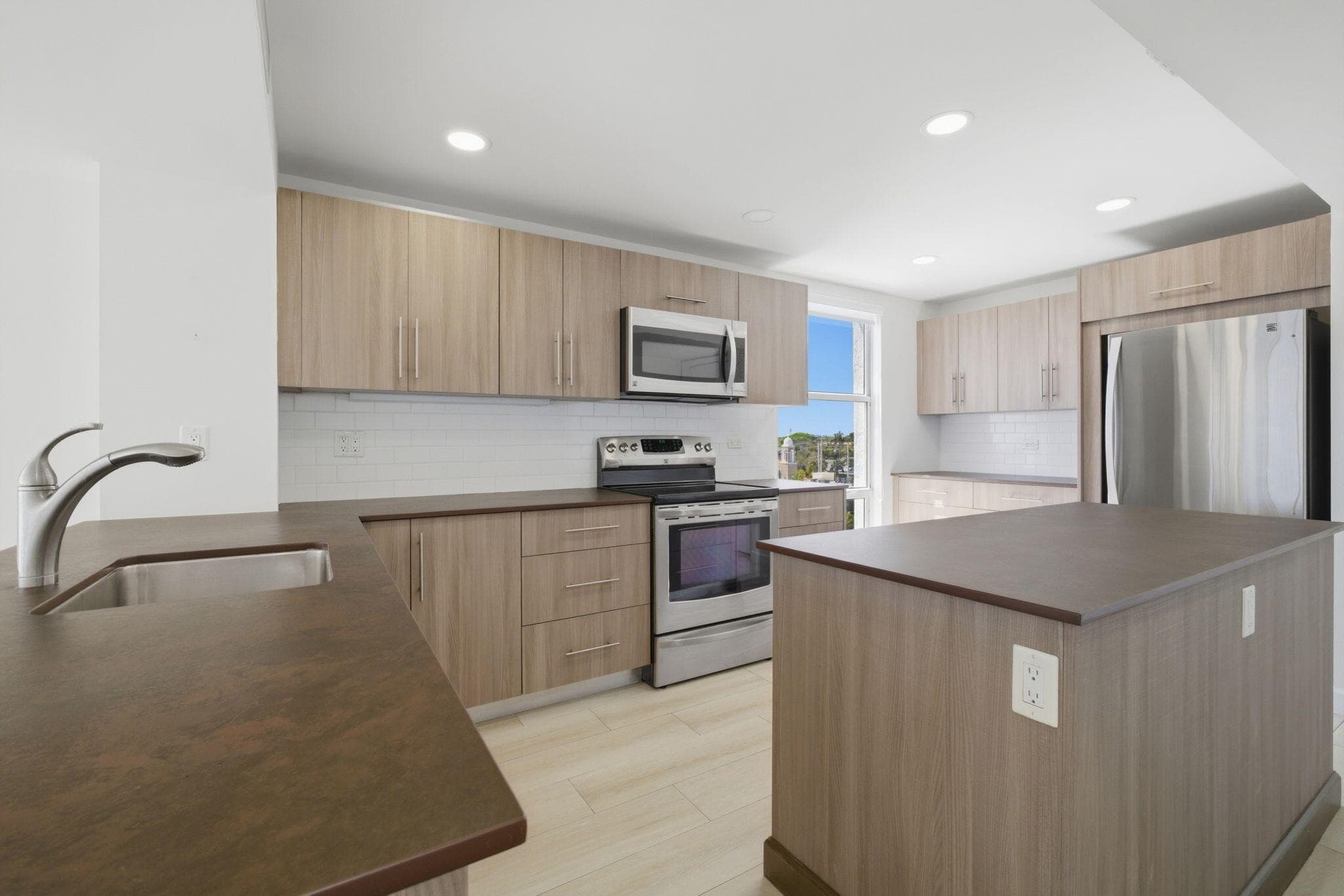 3901 S Flagler Drive Apt 603, West Palm Beach, FL 33405 — photo 3 of 12