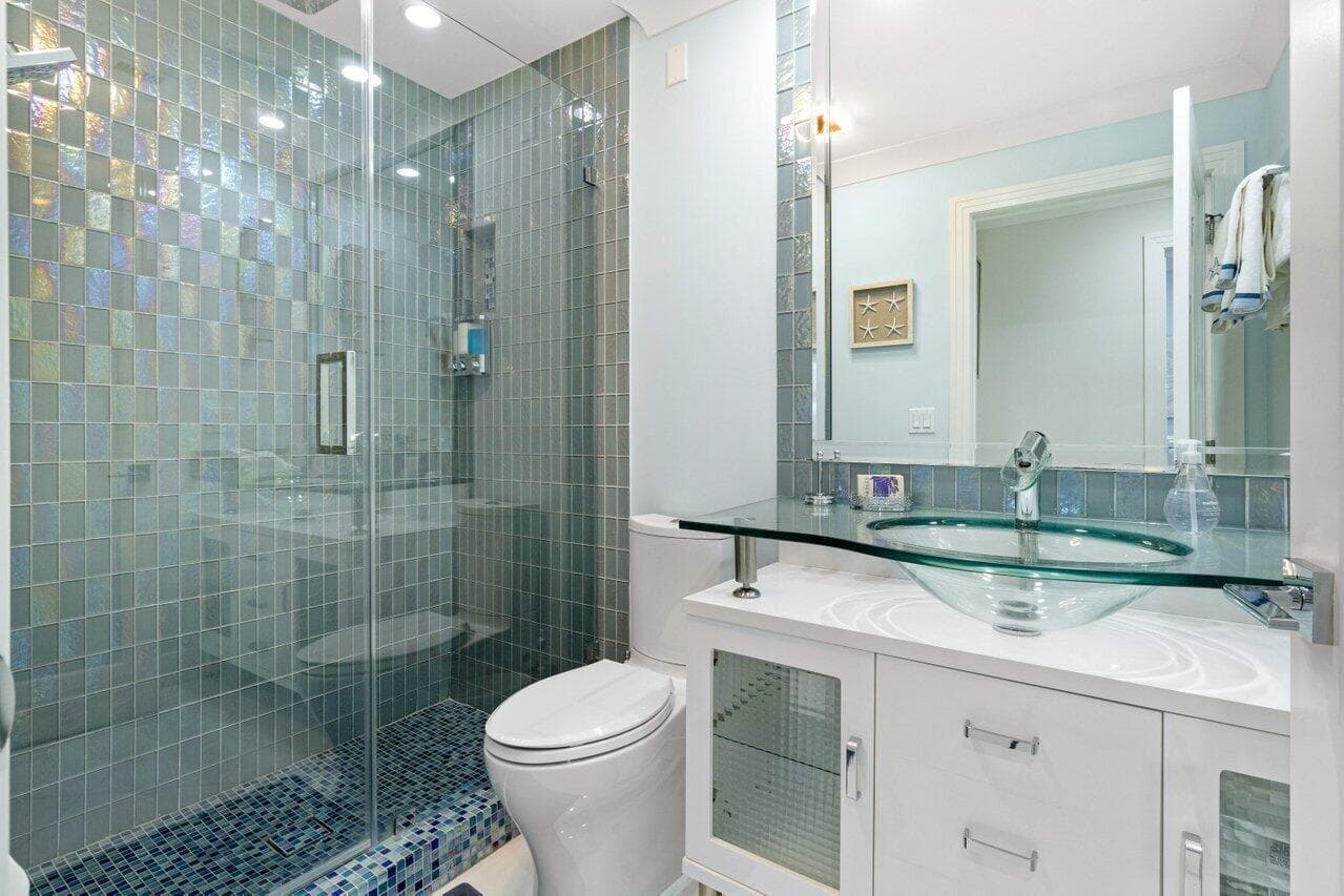 324 N Lake Drive, Lantana, FL 33462 — photo 22 of 45