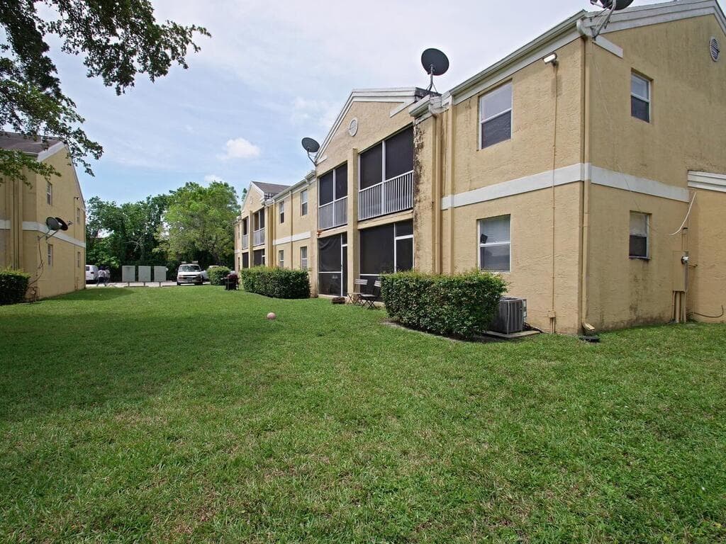 2431 NW 56th Avenue 5-201, Lauderhill, FL 33313 — photo 15 of 16