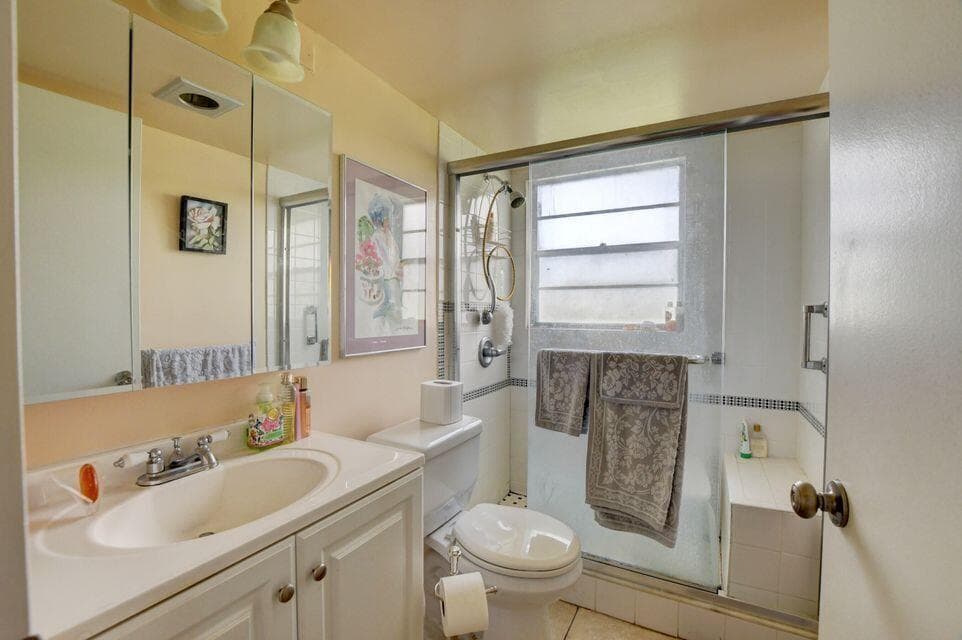 137 Fanshaw D, Boca Raton, FL 33434 — photo 1 of 7