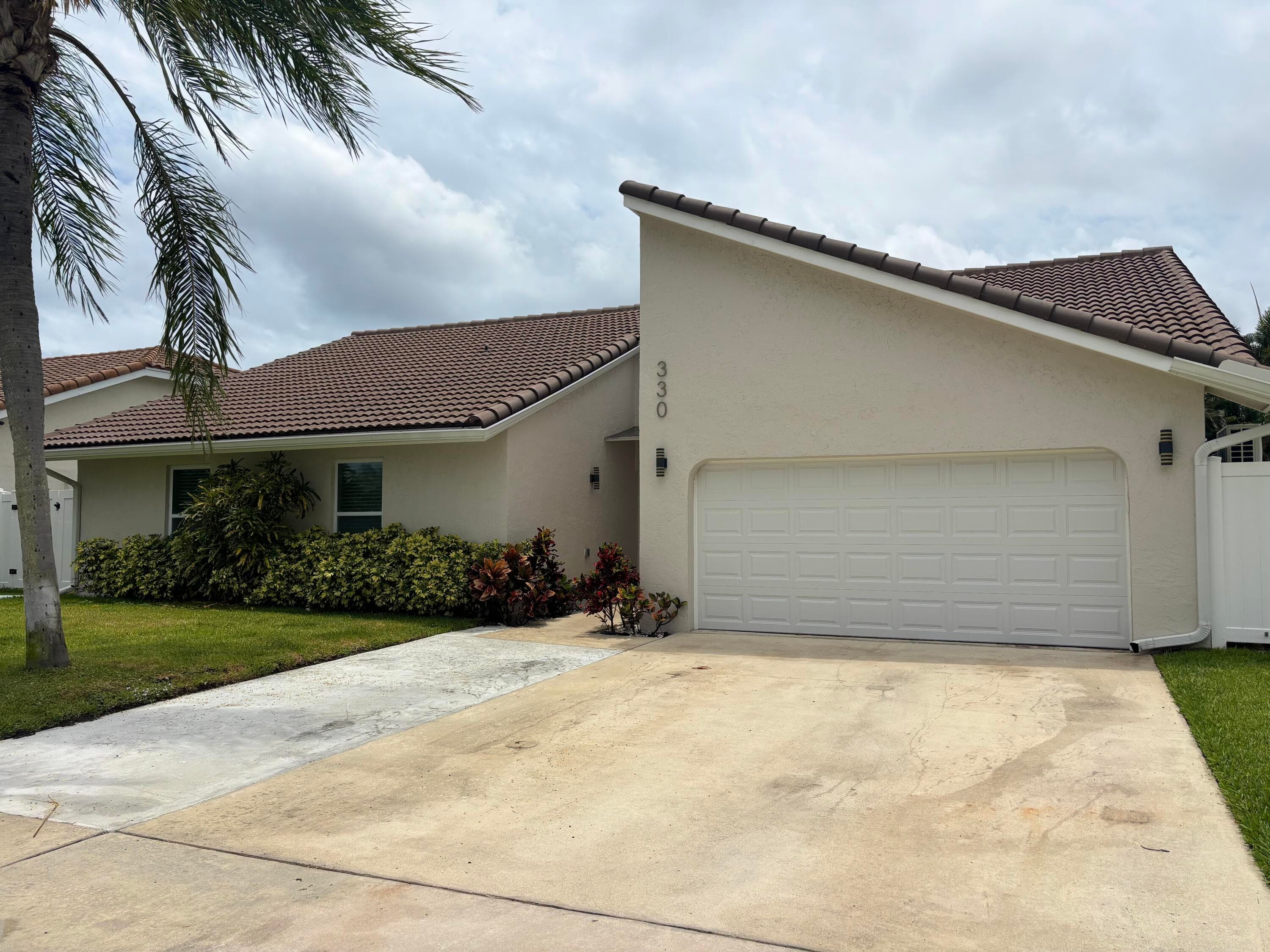 330 Sandalwood Lane, Boca Raton, FL 33487 — photo 23 of 23