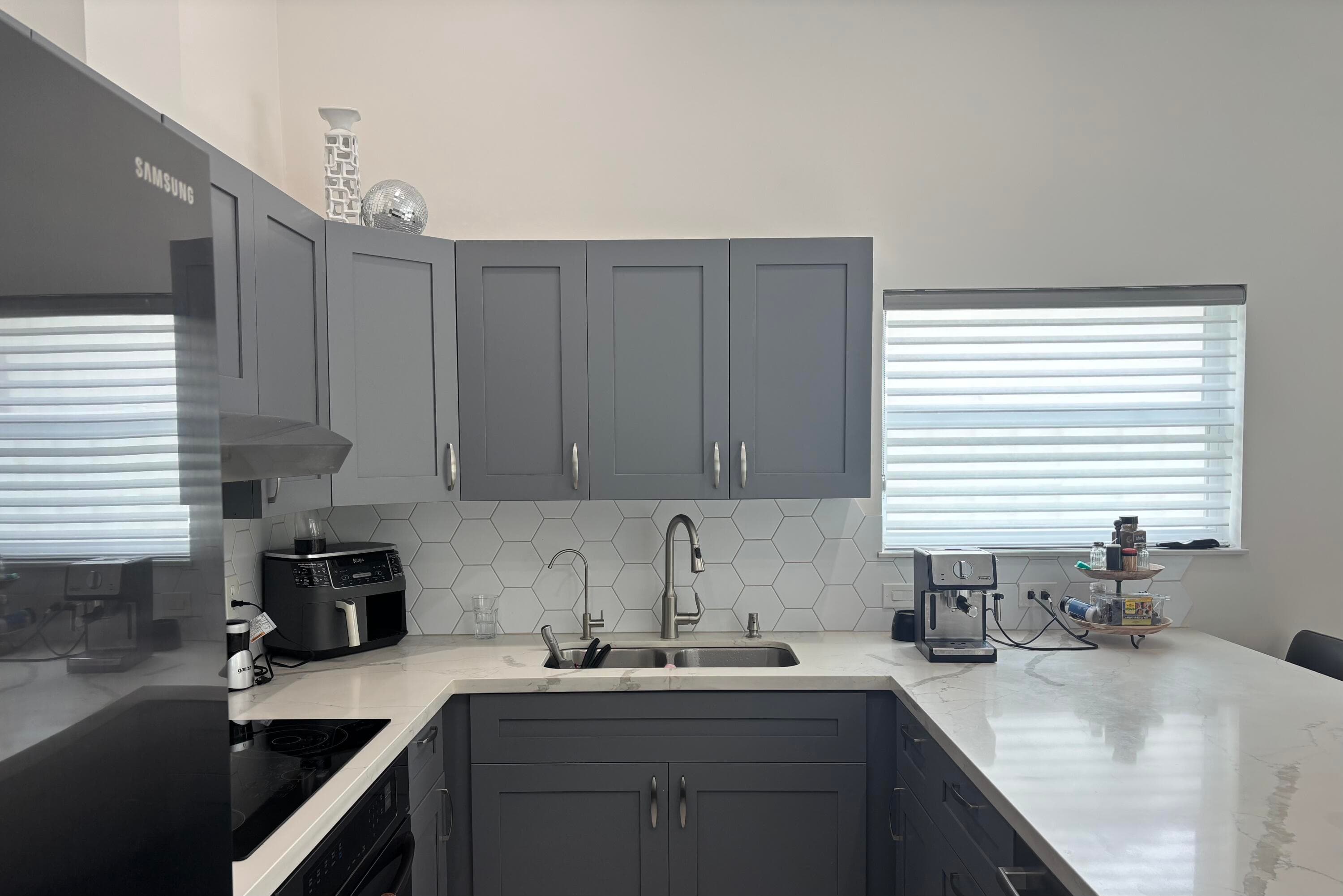 330 Sandalwood Lane, Boca Raton, FL 33487 — photo 4 of 23