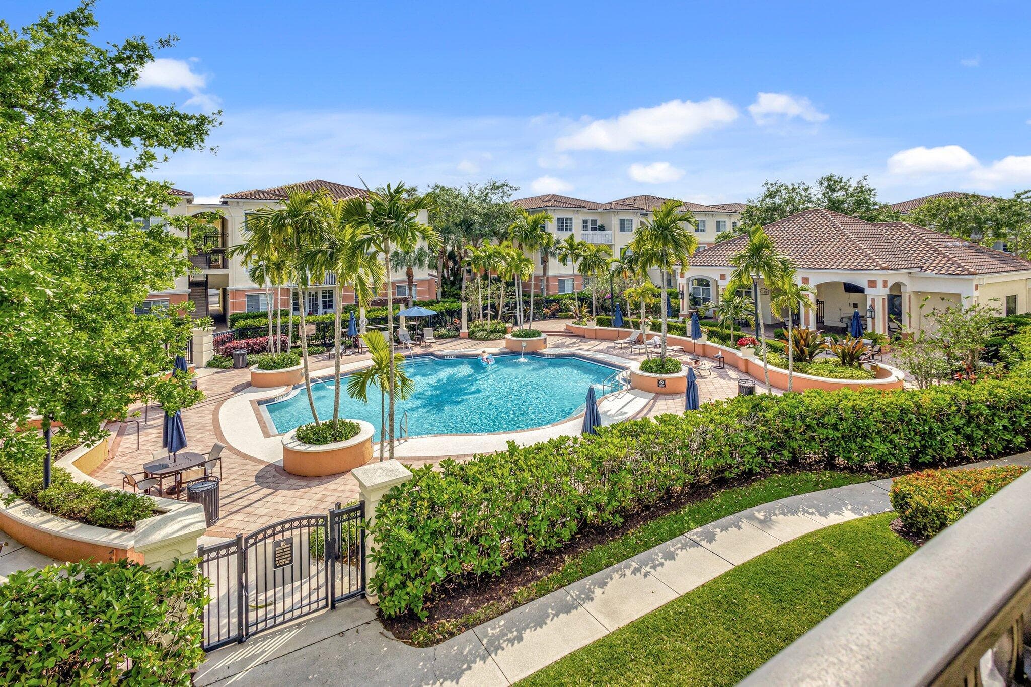 9873 Baywinds Boulevard 5212, West Palm Beach, FL 33411 — photo 3 of 32