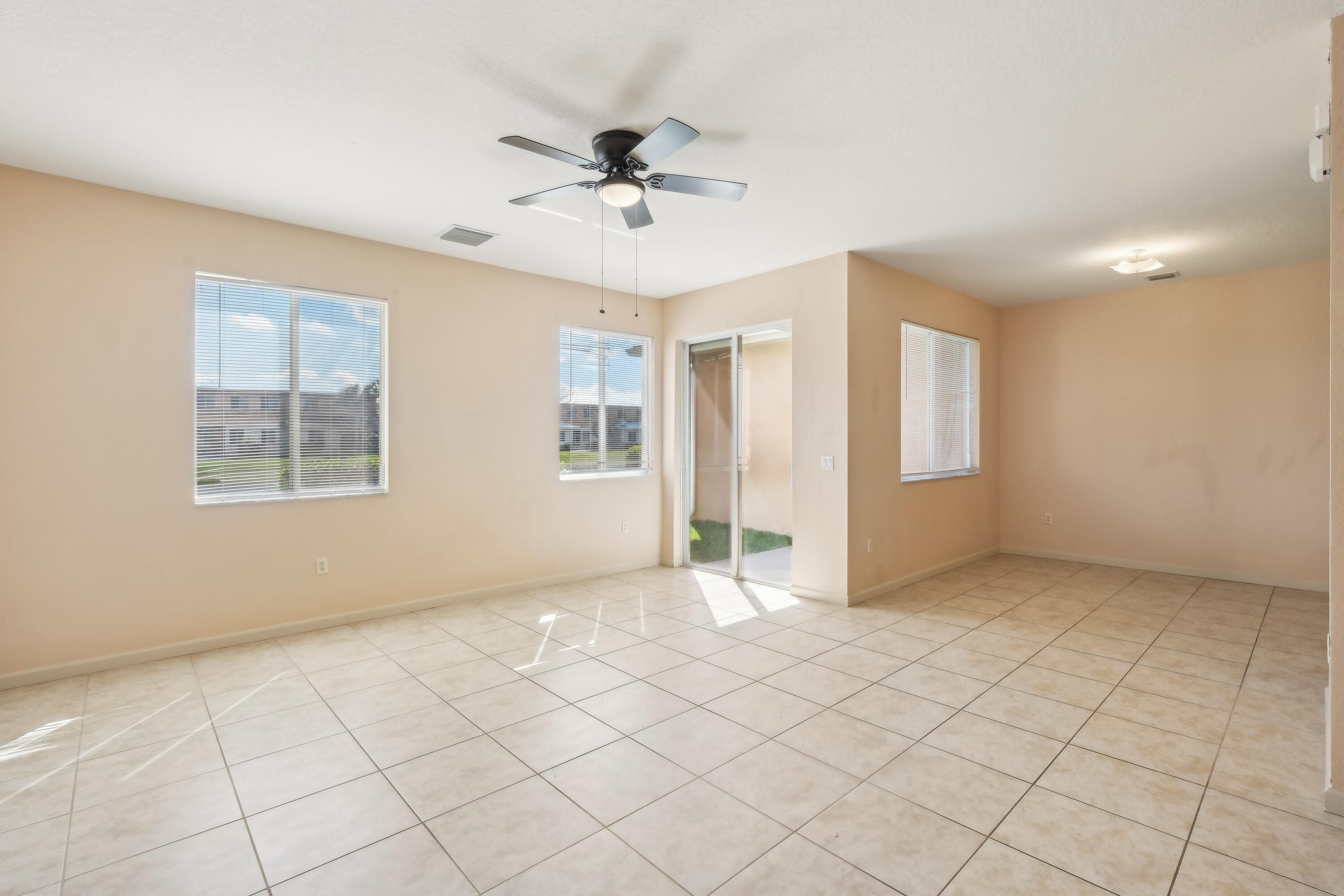 2584 SW Stockbridge Sq Square SW, Vero Beach, FL 32962 — photo 12 of 59