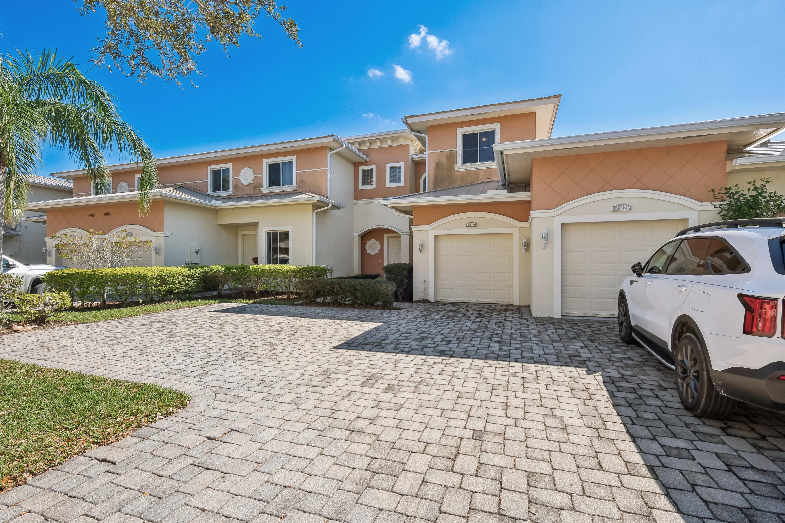 2584 SW Stockbridge Sq Square SW, Vero Beach, FL 32962 — photo 5 of 59