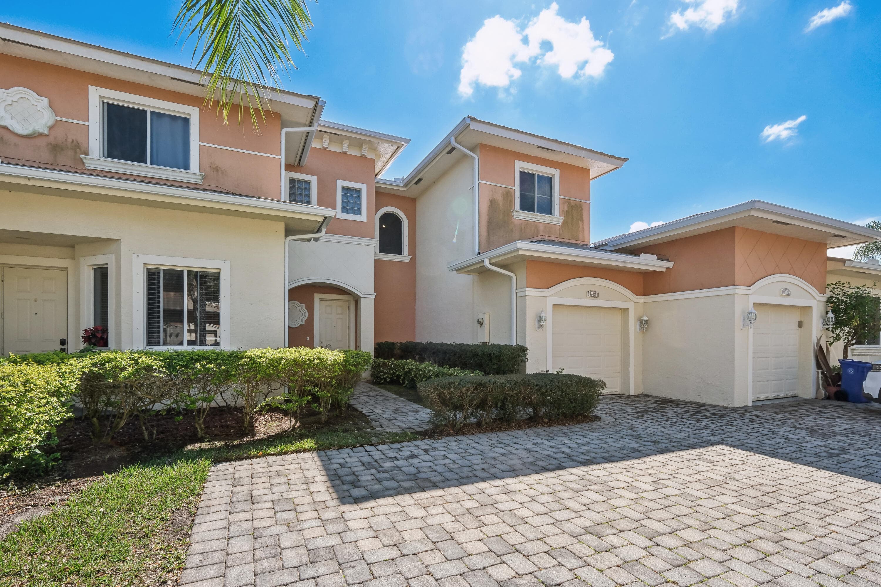 2584 SW Stockbridge Sq Square SW, Vero Beach, FL 32962 — photo 8 of 59