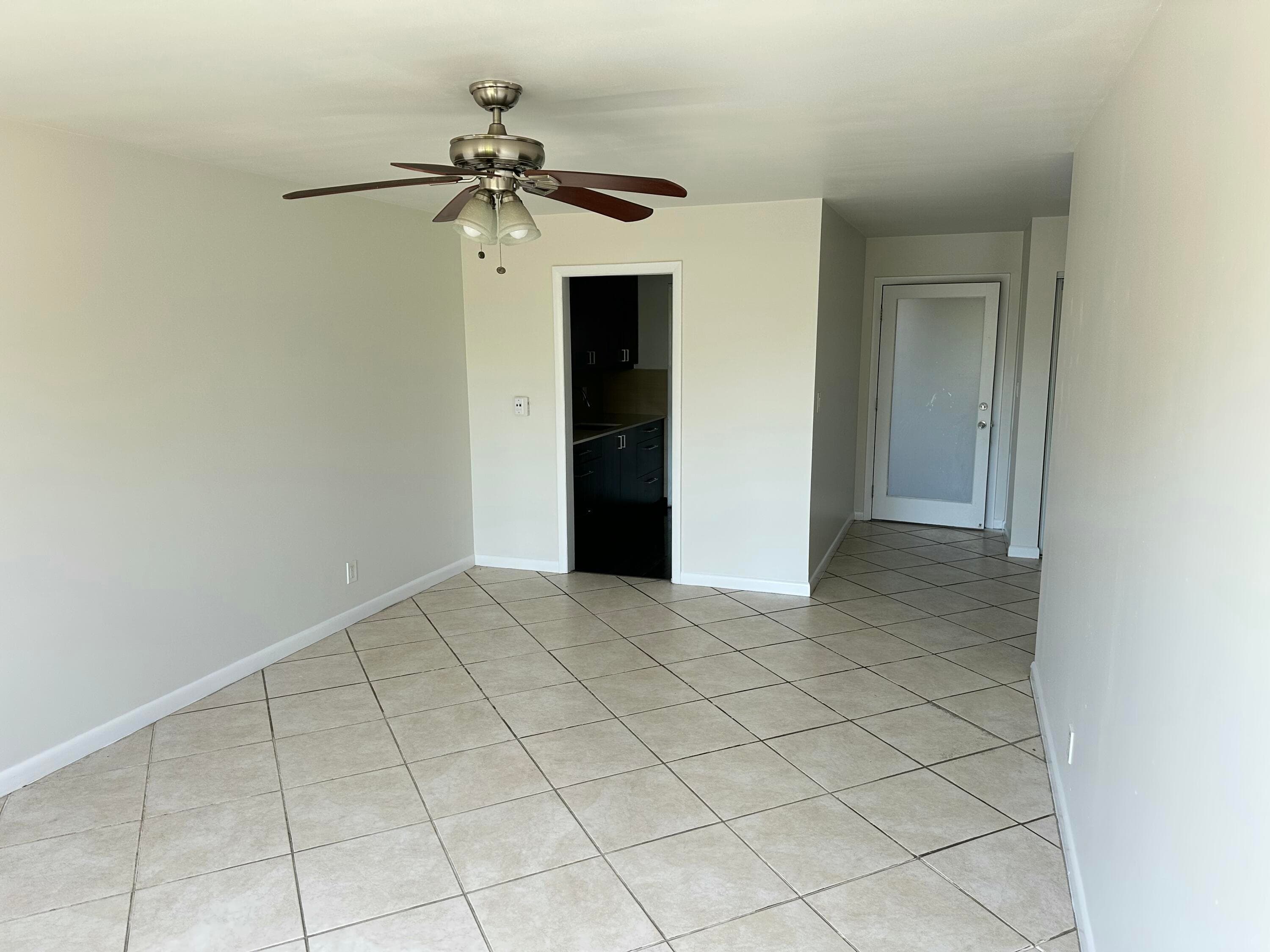 1480 E Sample Road 207, Pompano Beach, FL 33064 — photo 5 of 14