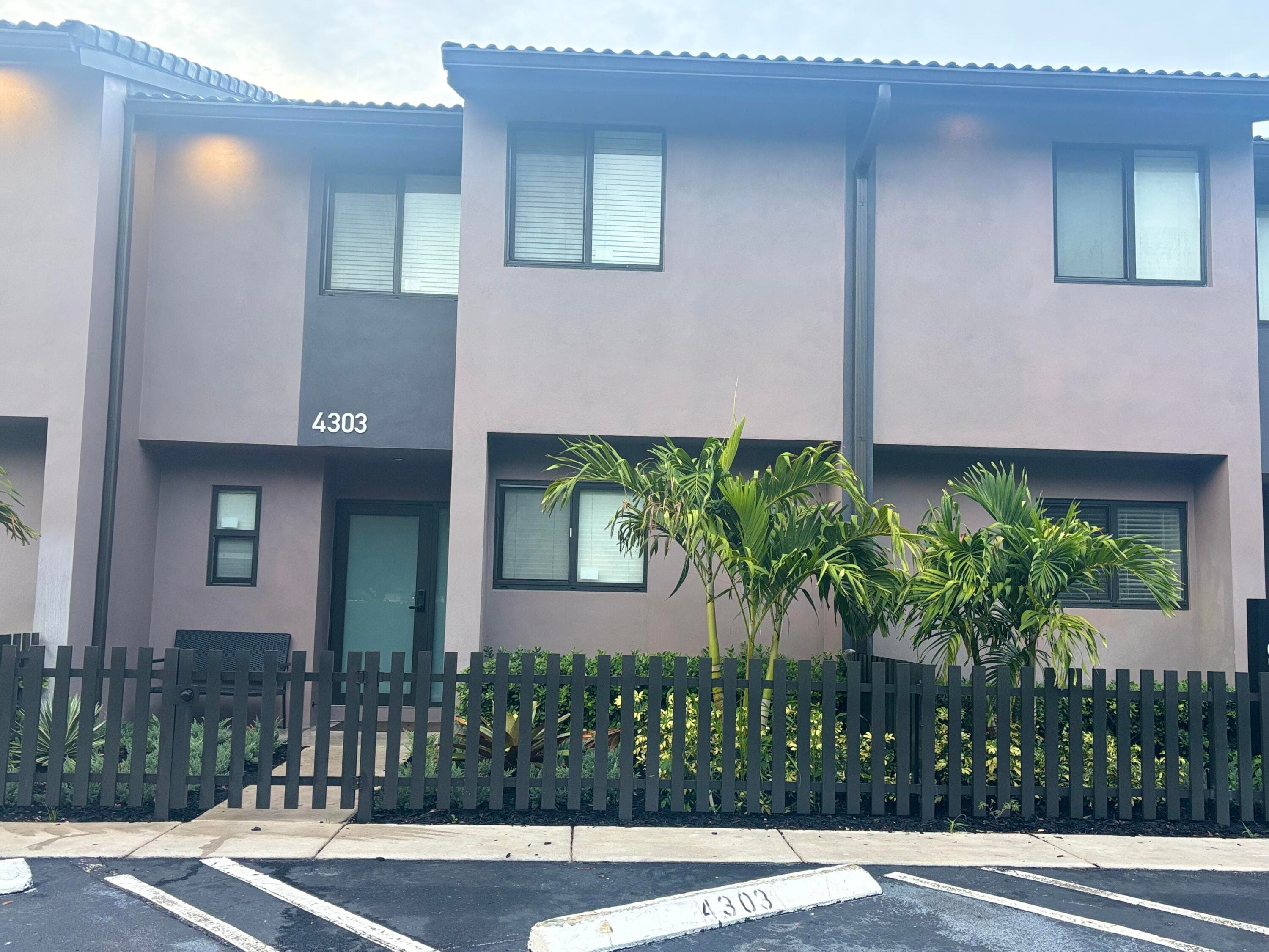 4315 NW 115th Avenue, Coral Springs, FL 33065 — photo 12 of 16
