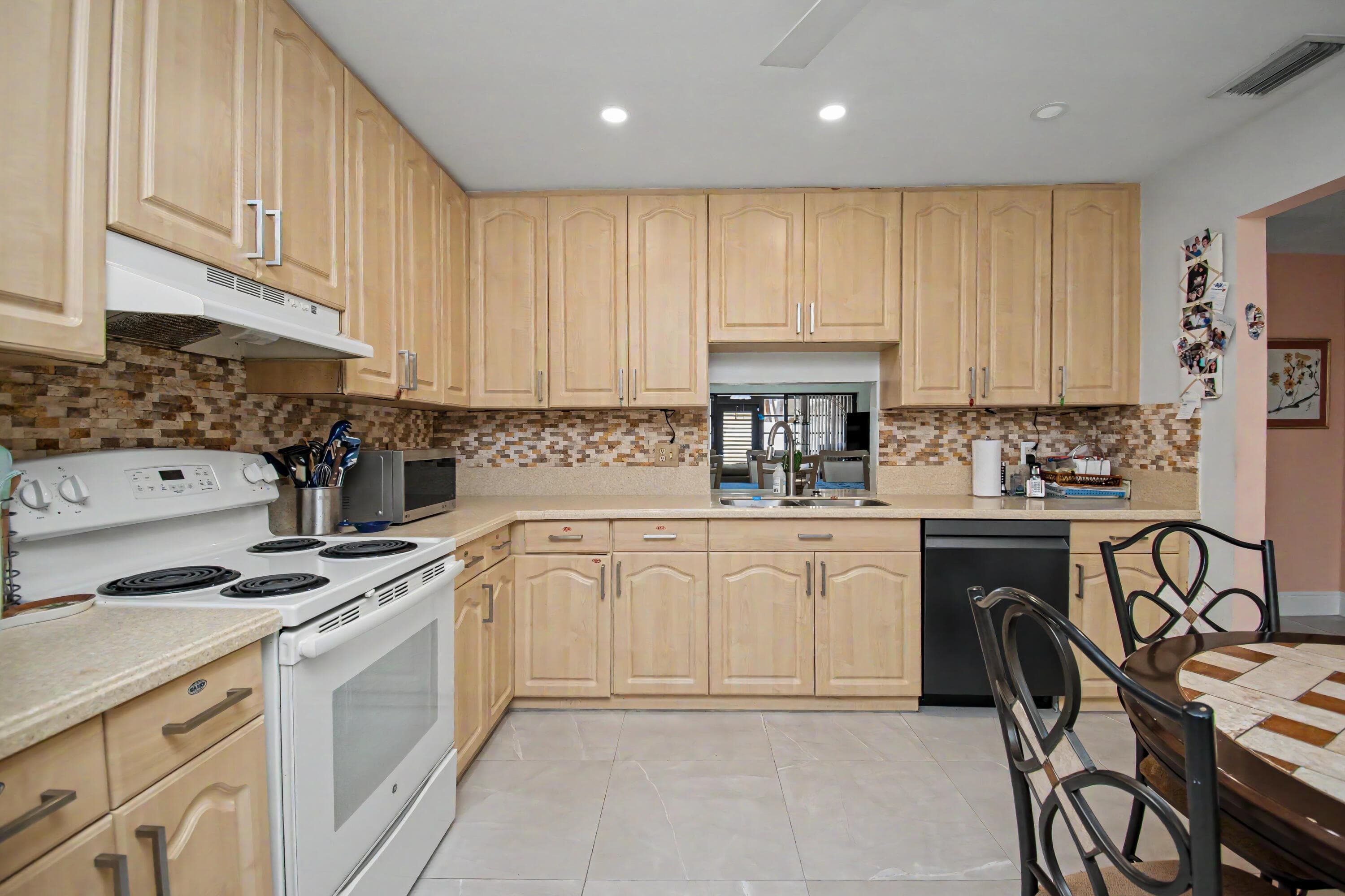 7951 Little Lane, Boca Raton, FL 33433 — photo 14 of 33