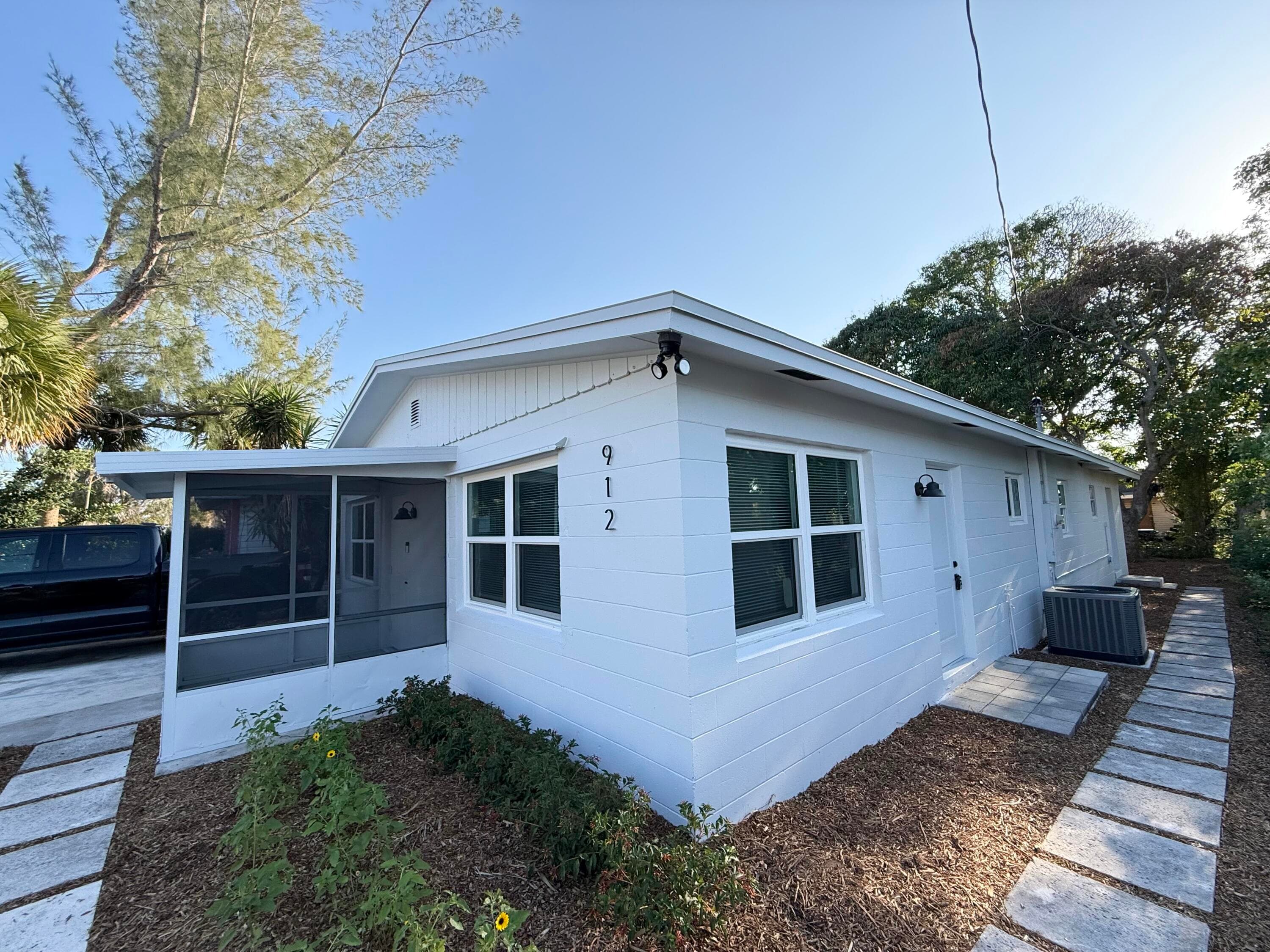 912 SE Tarpon Avenue, Stuart, FL 34994 — photo 30 of 31