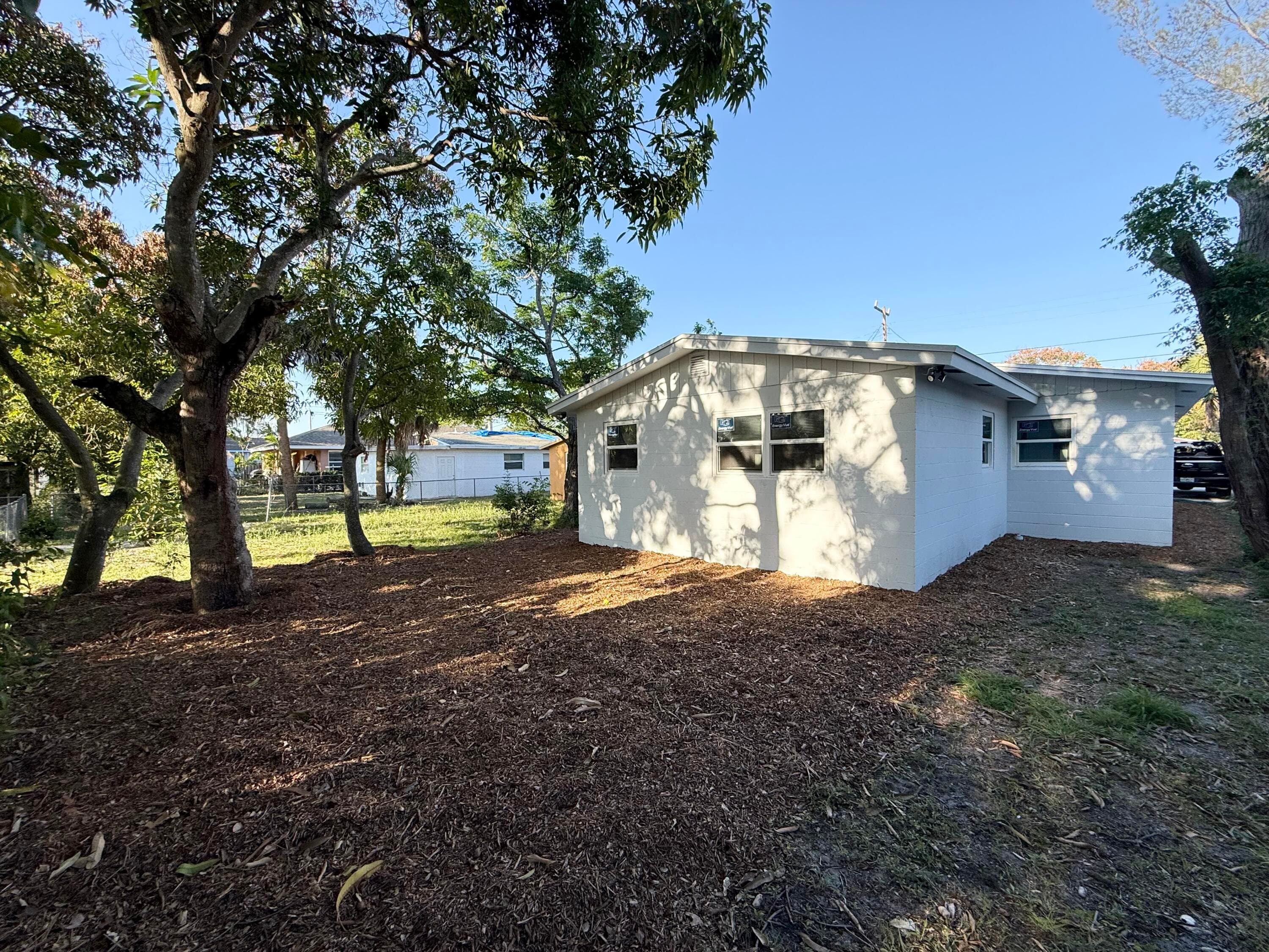 912 SE Tarpon Avenue, Stuart, FL 34994 — photo 29 of 31