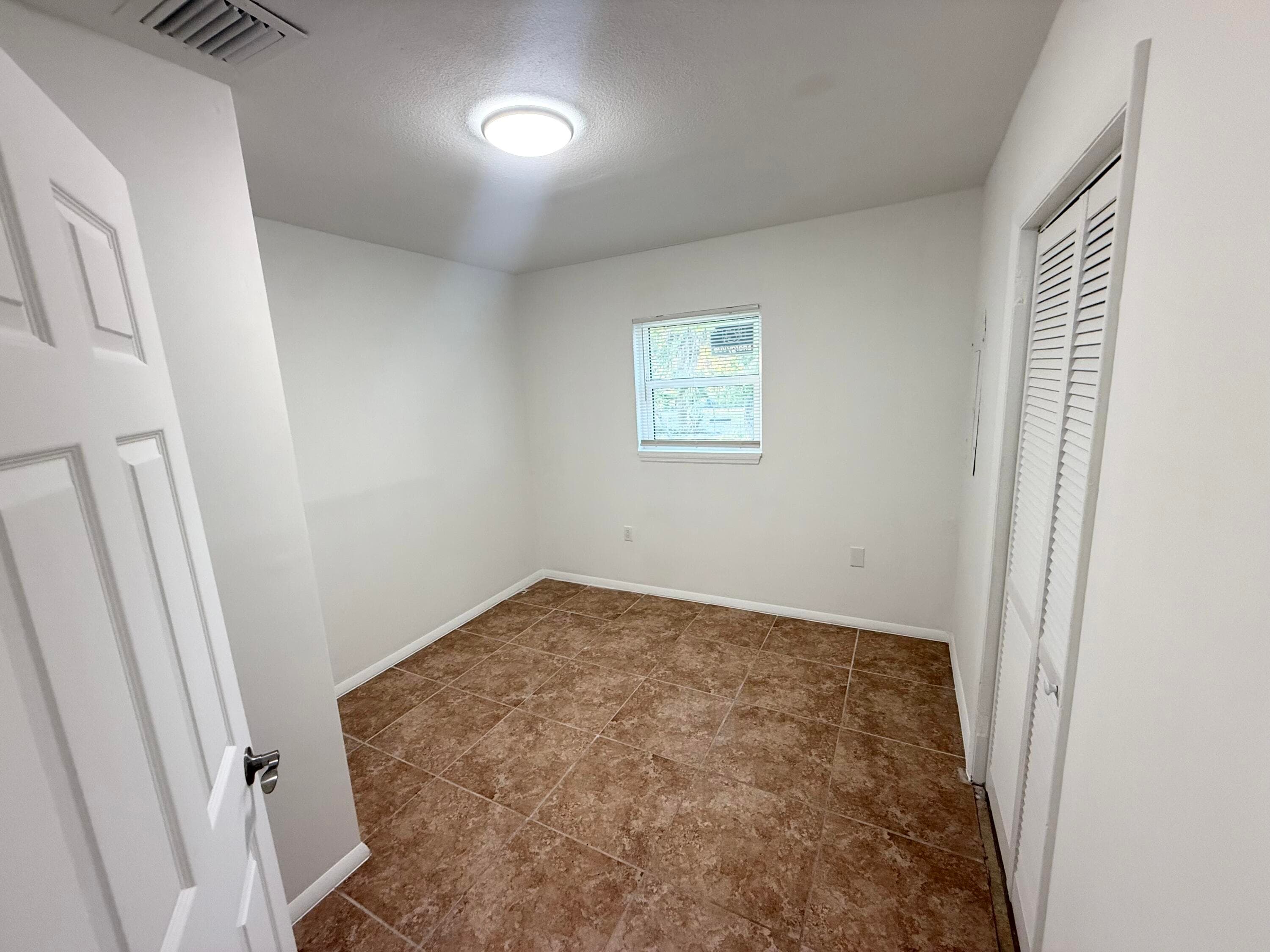 912 SE Tarpon Avenue, Stuart, FL 34994 — photo 17 of 31