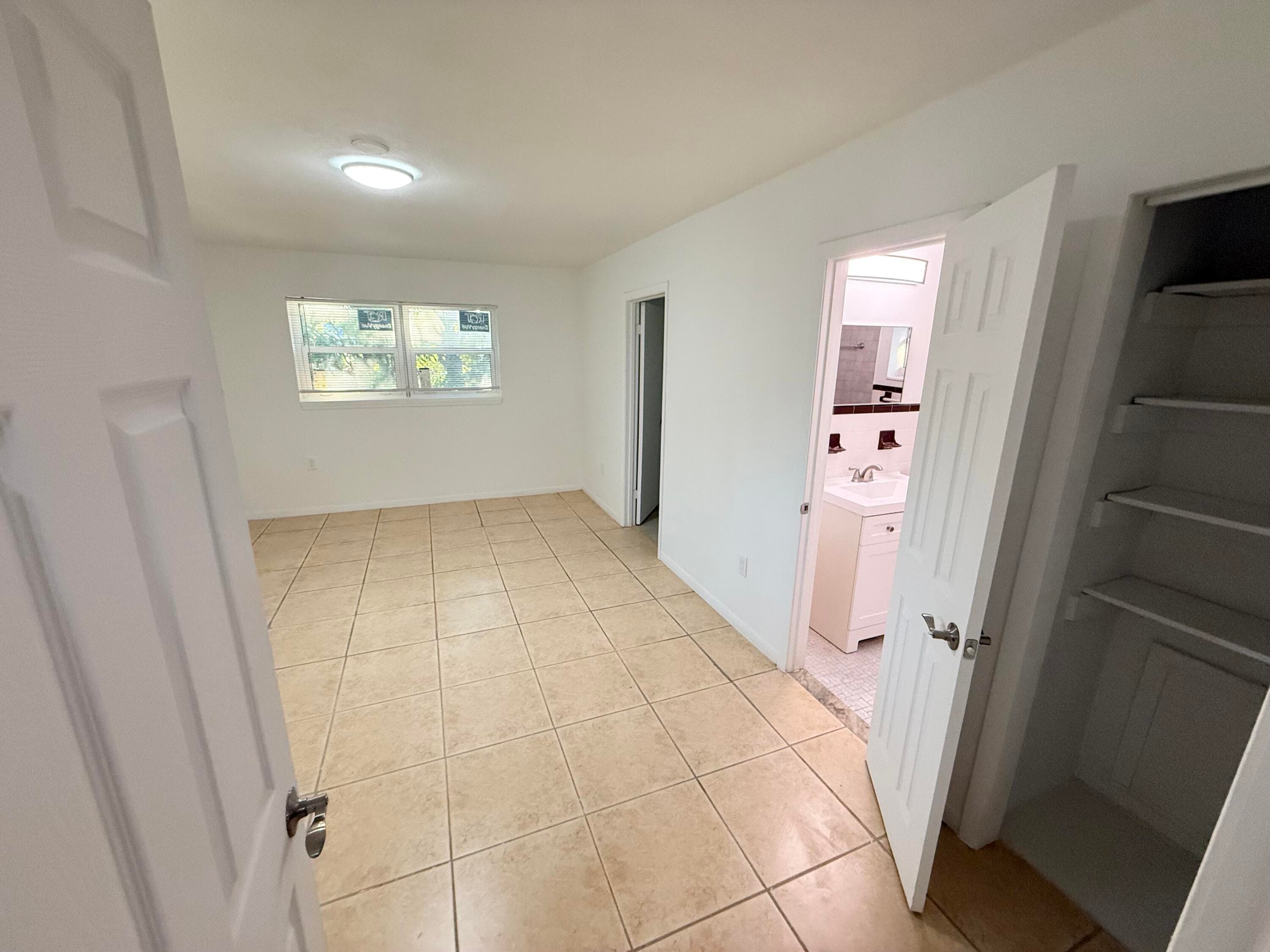 912 SE Tarpon Avenue, Stuart, FL 34994 — photo 18 of 31