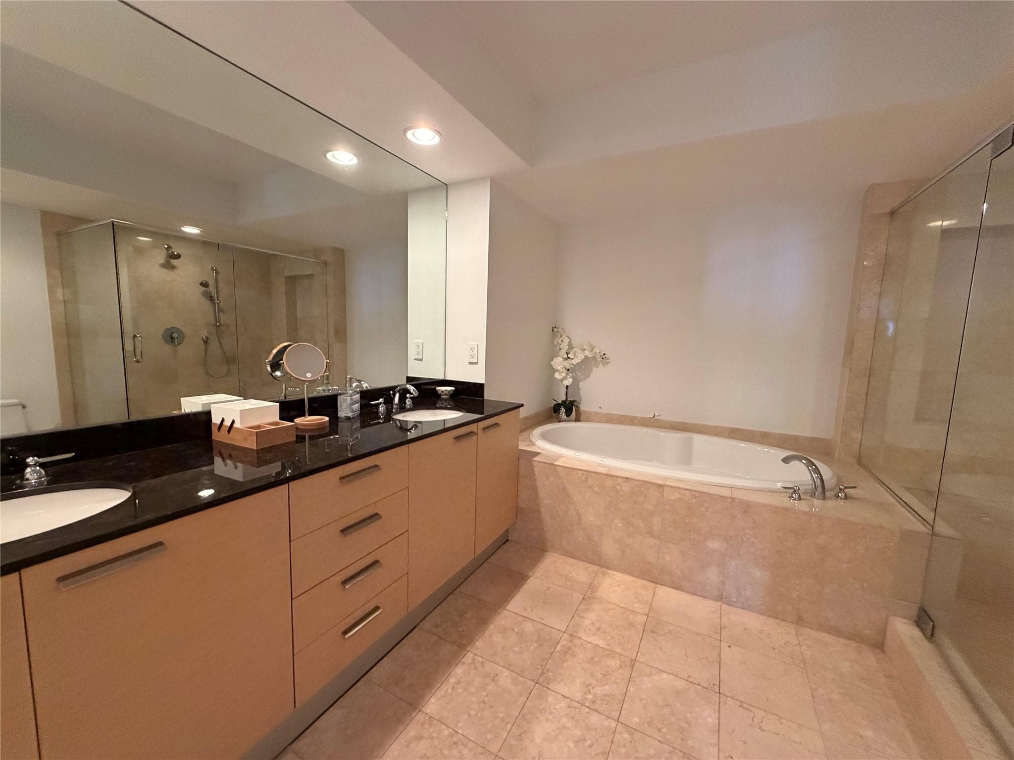 1850 S Ocean Drive 4202, Hallandale Beach, FL 33009 — photo 13 of 27