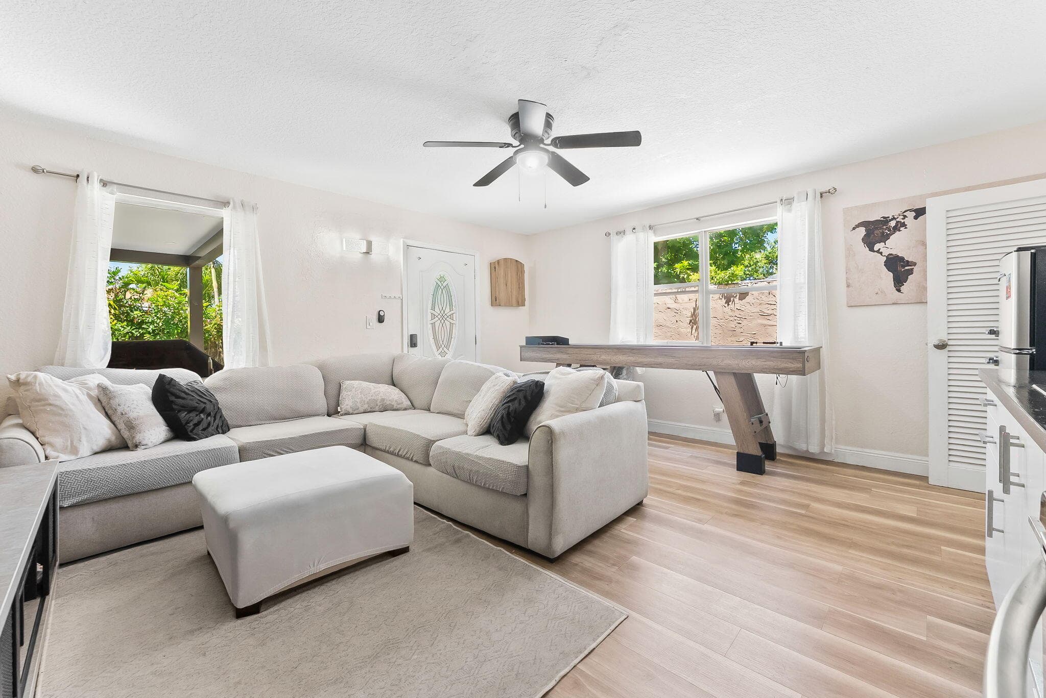 829 NE 17th Street, Fort Lauderdale, FL 33305 — photo 25 of 29