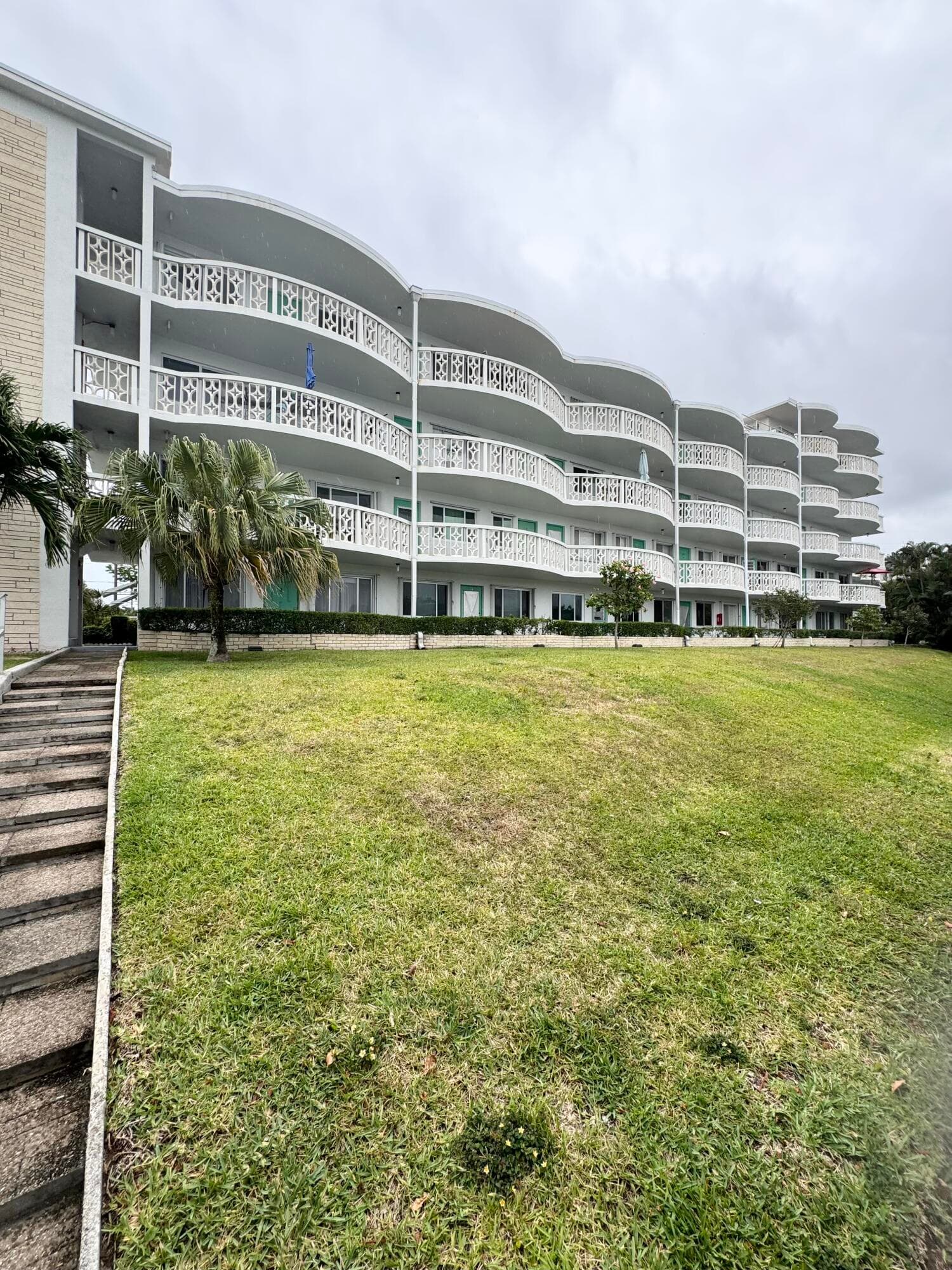 2381 Sunset Avenue 117, Lake Worth Beach, FL 33461 — photo 2 of 14