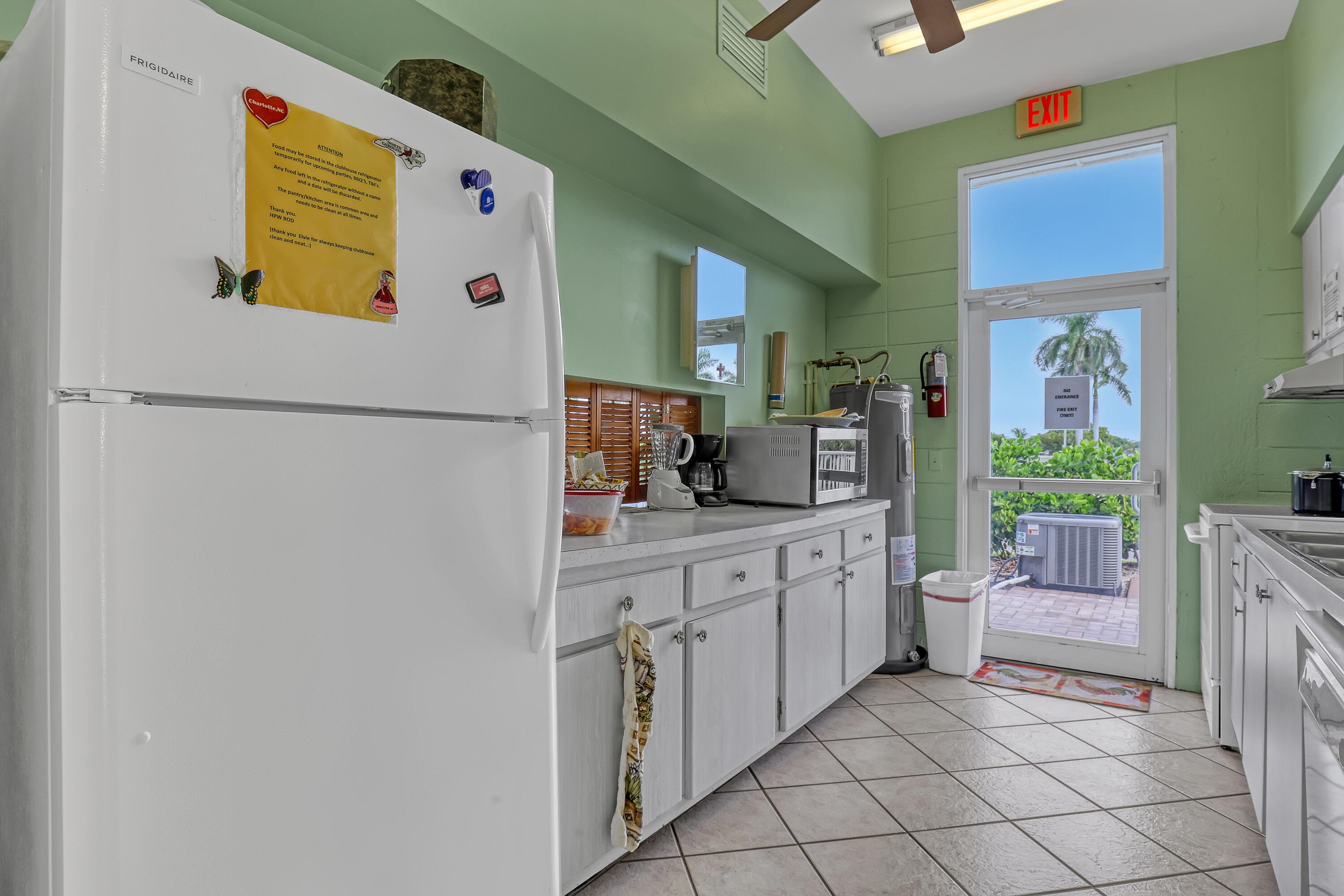 245 Main Boulevard B, Boynton Beach, FL 33435 — photo 34 of 41