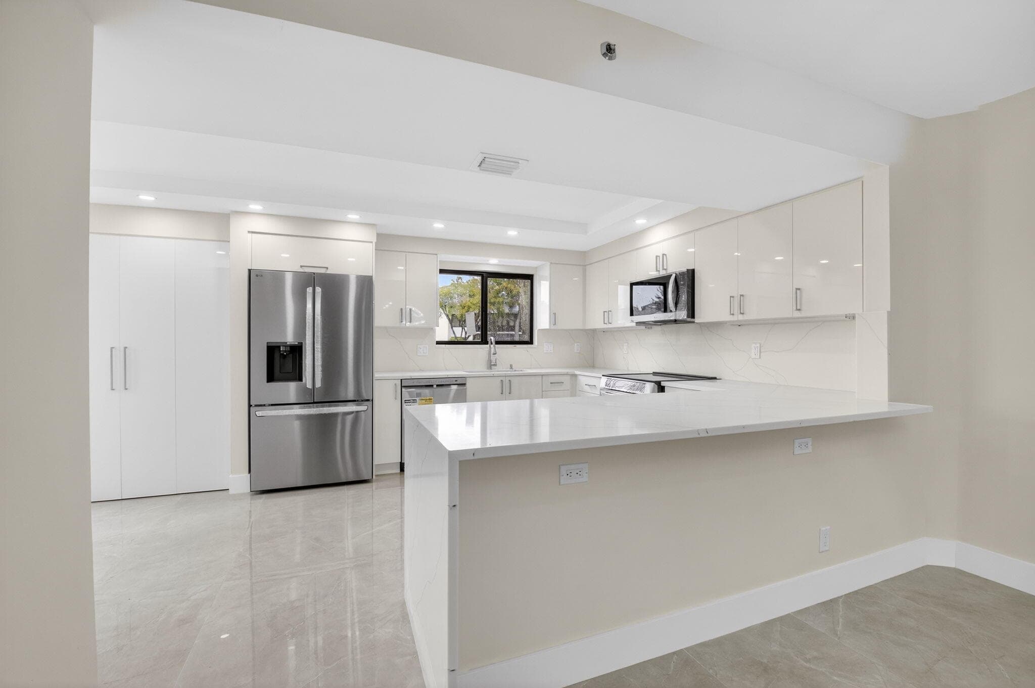 15350 Strathearn Drive 12501, Delray Beach, FL 33446 — photo 4 of 94