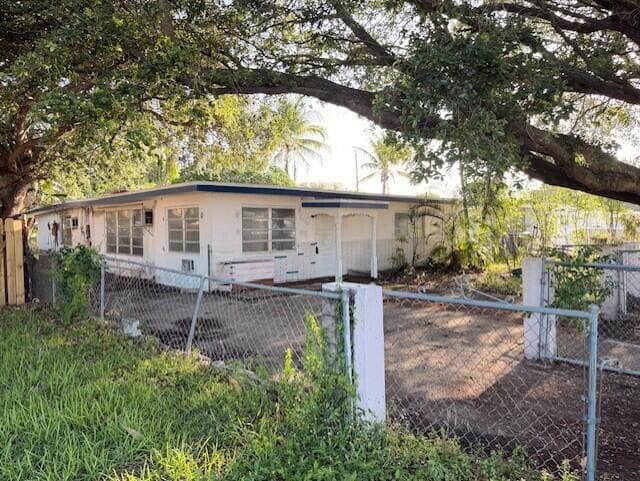 6309 Hayes Street, Hollywood, FL 33024 — photo 1 of 20
