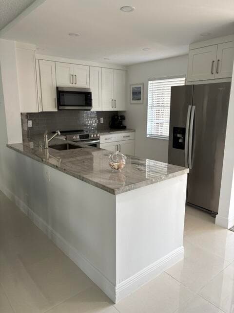424 SE 10th Street 203, Dania Beach, FL 33004 — photo 3 of 16