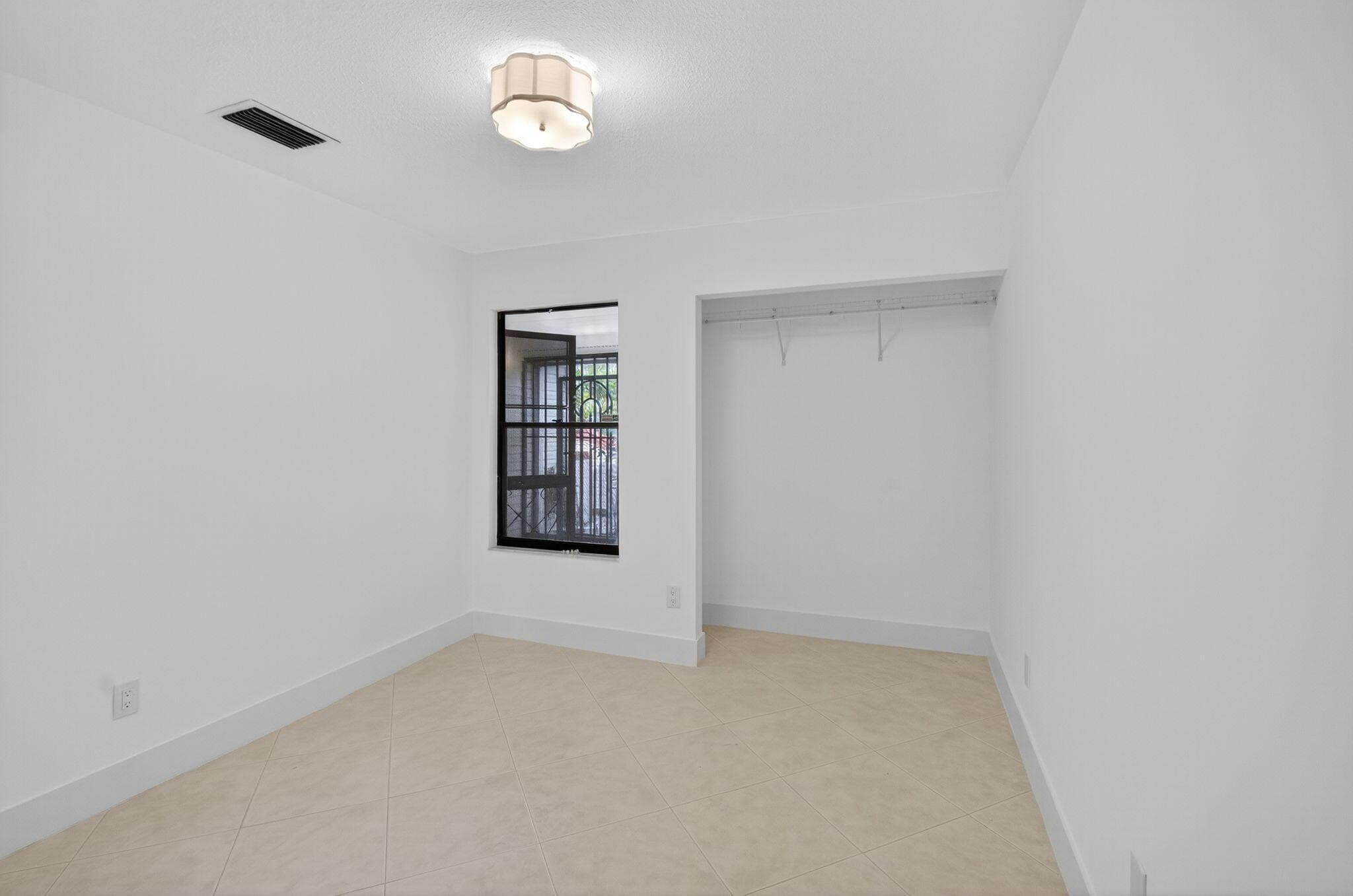 29 Fawlkland Circle, Boynton Beach, FL 33426 — photo 17 of 24
