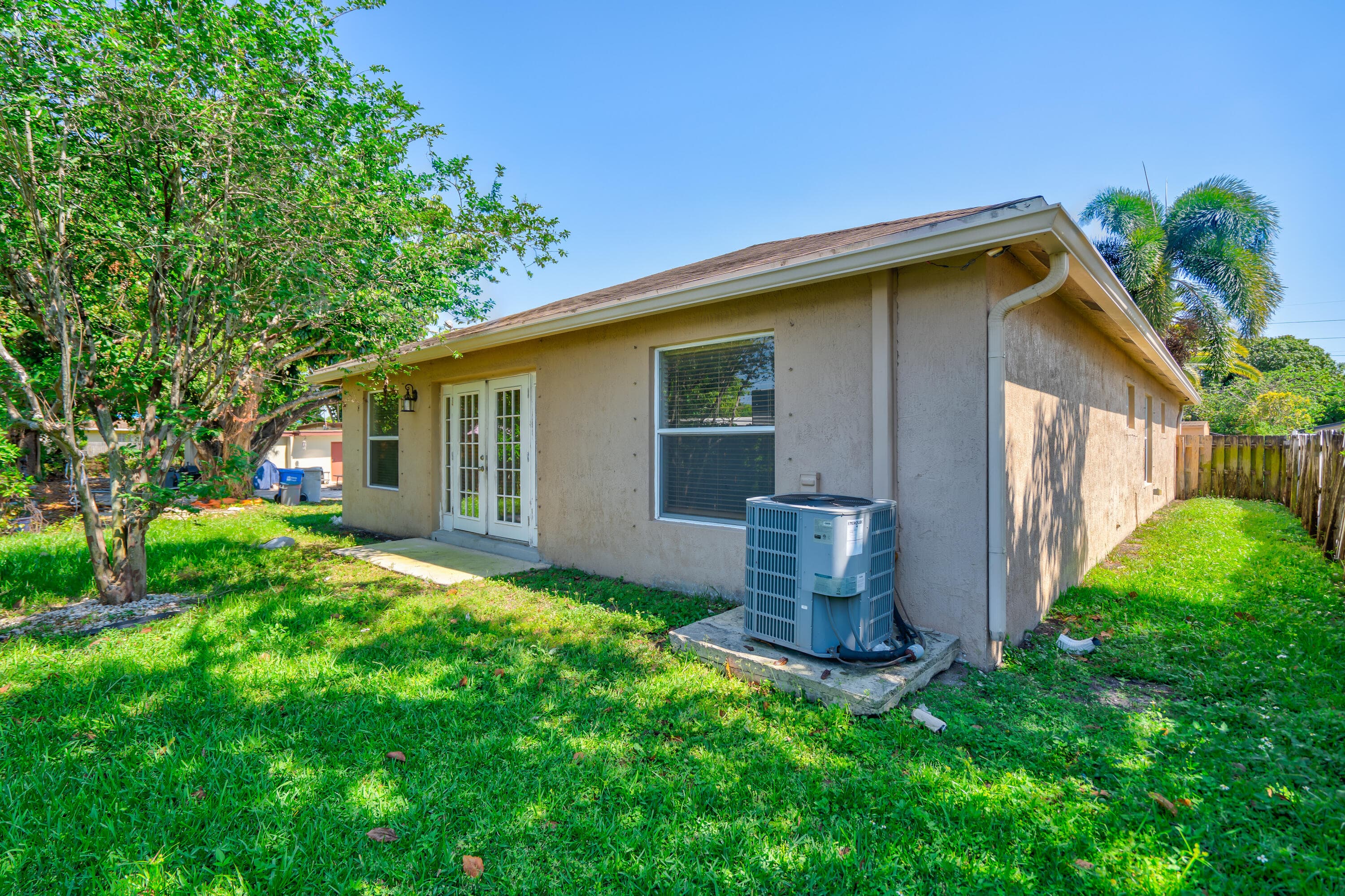 2241 NW 3rd Street, Pompano Beach, FL 33069 — photo 14 of 27