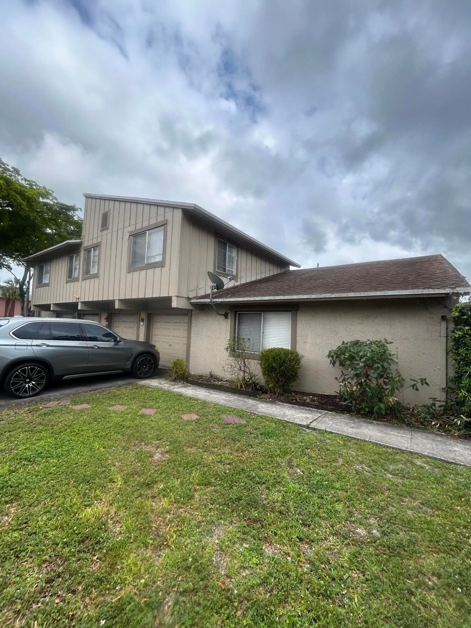2229 NW 59th Avenue 70-c, Lauderhill, FL 33313 — photo