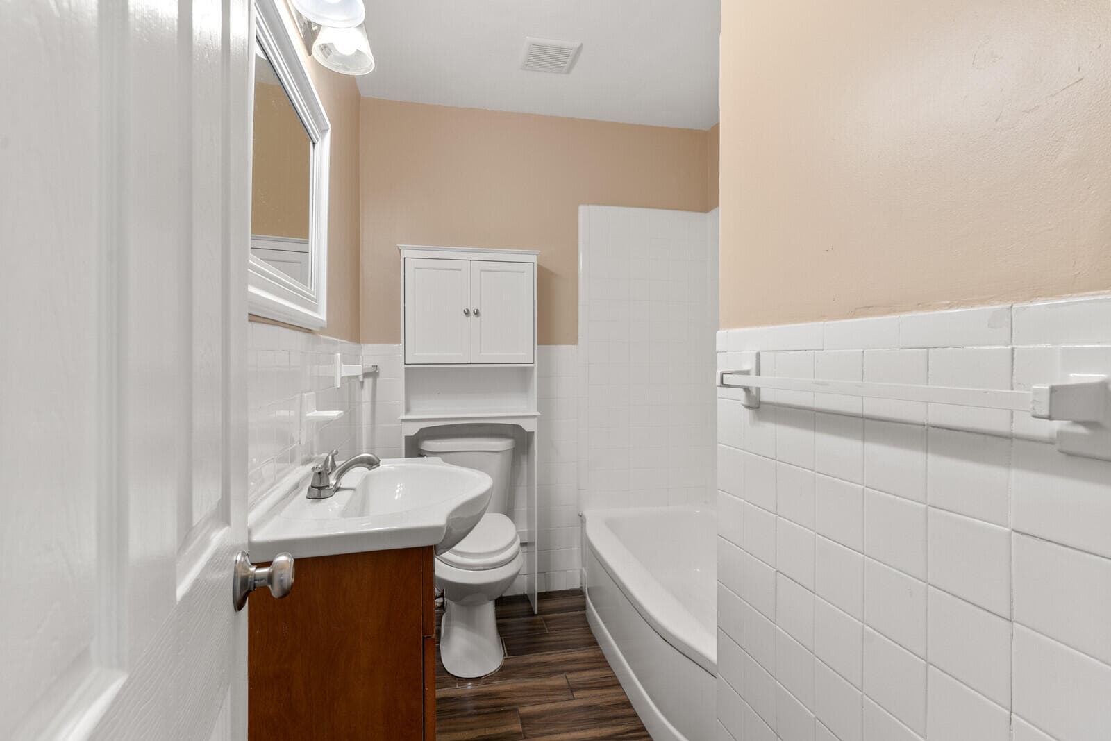 957 30th Street, West Palm Beach, FL 33407 — photo 10 of 33