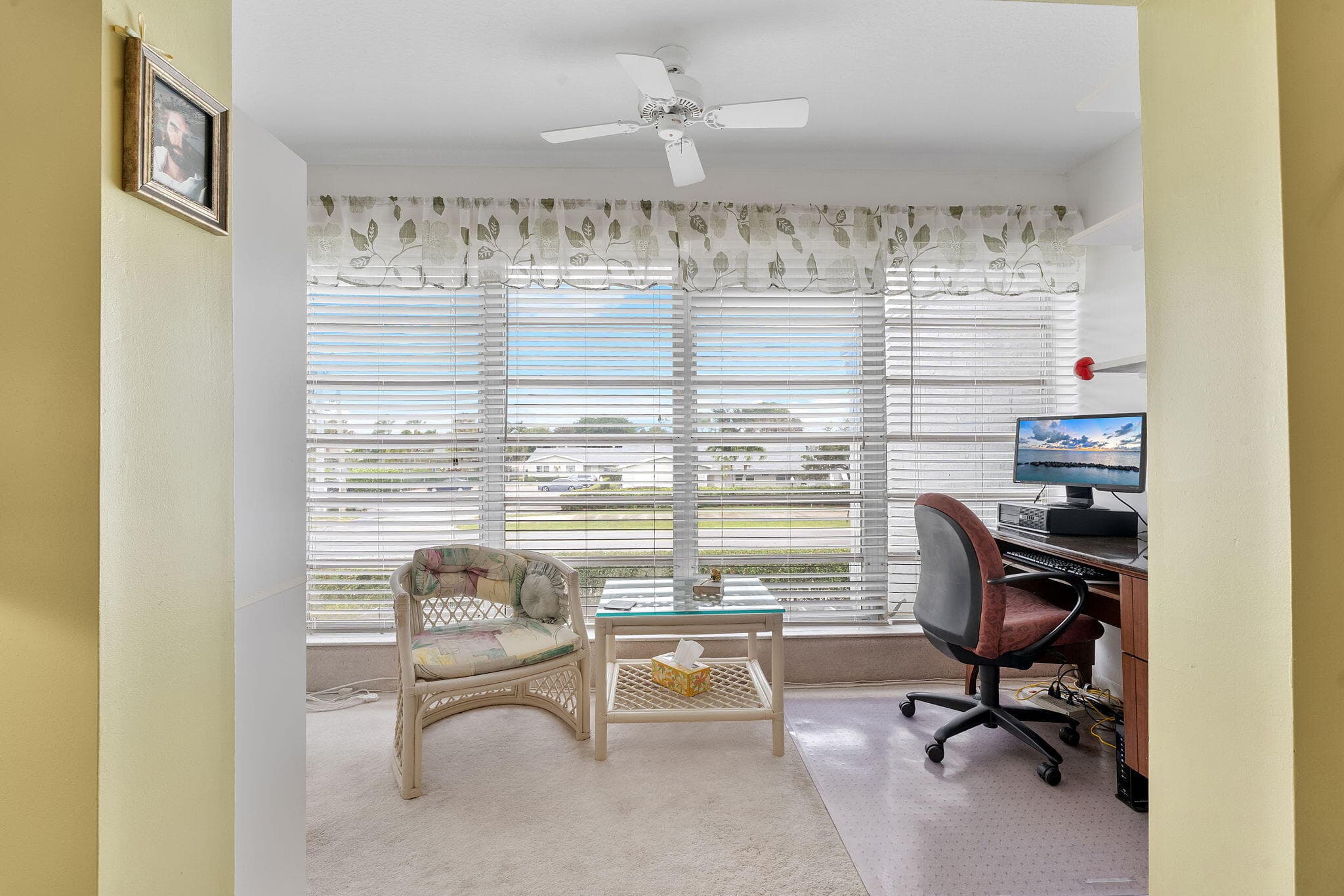 2401 Del-aire Boulevard E 201, Delray Beach, FL 33445 — photo 9 of 32