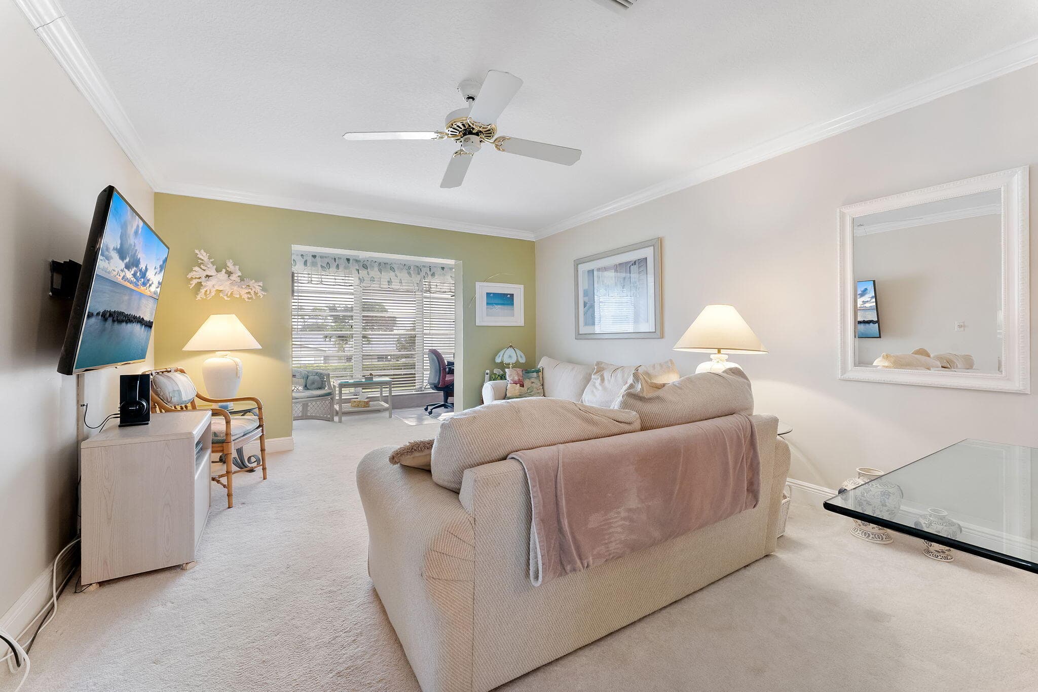 2401 Del-aire Boulevard E 201, Delray Beach, FL 33445 — photo 4 of 32