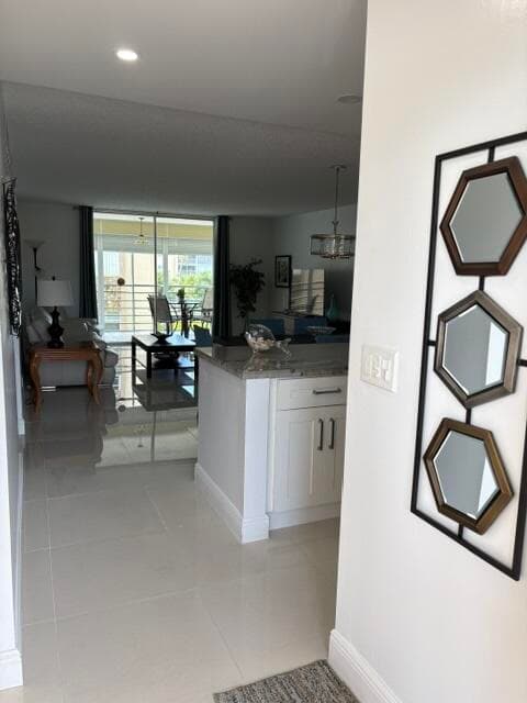 424 SE 10th Street 203, Dania Beach, FL 33004 — photo 4 of 16