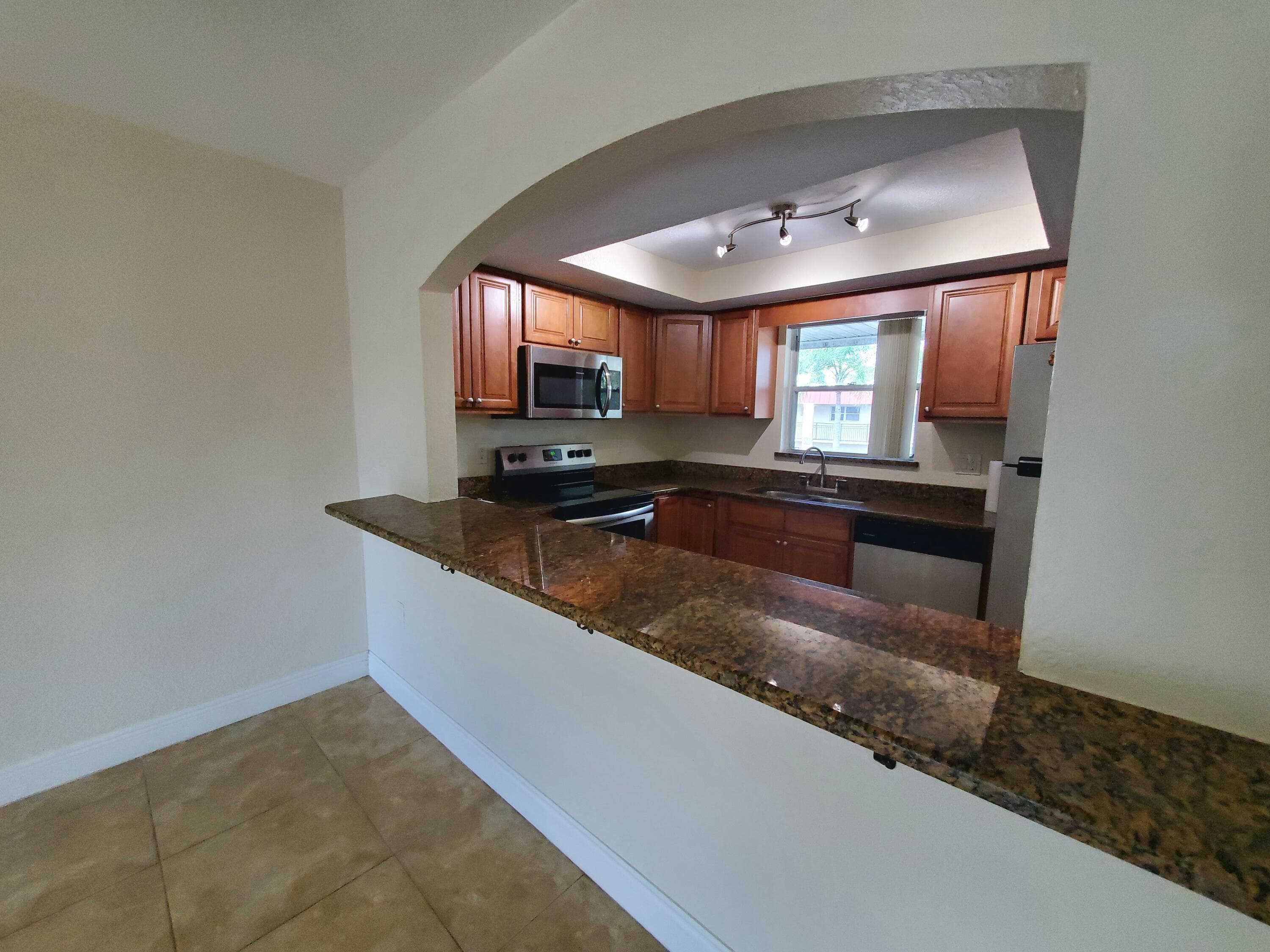 4141 16th Street 109, Vero Beach, FL 32960 — photo 2 of 17