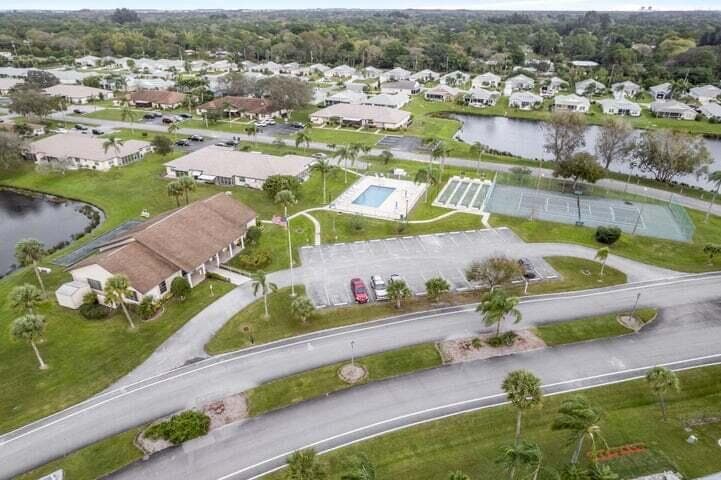 5804 Summerfield Court 47, Fort Pierce, FL 34982 — photo 35 of 37