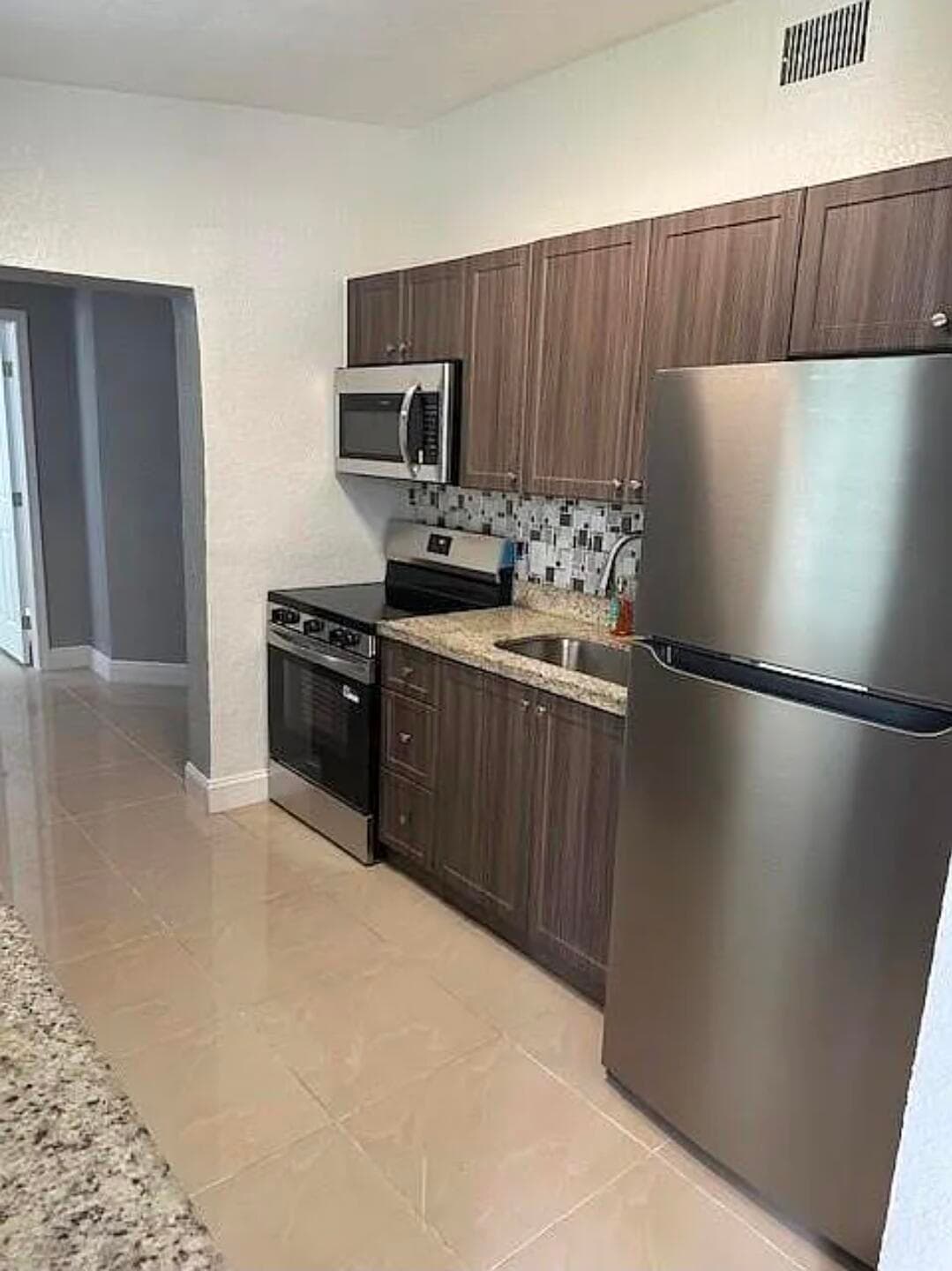1558 NW 5th Avenue, Pompano Beach, FL 33060 — photo 1 of 21