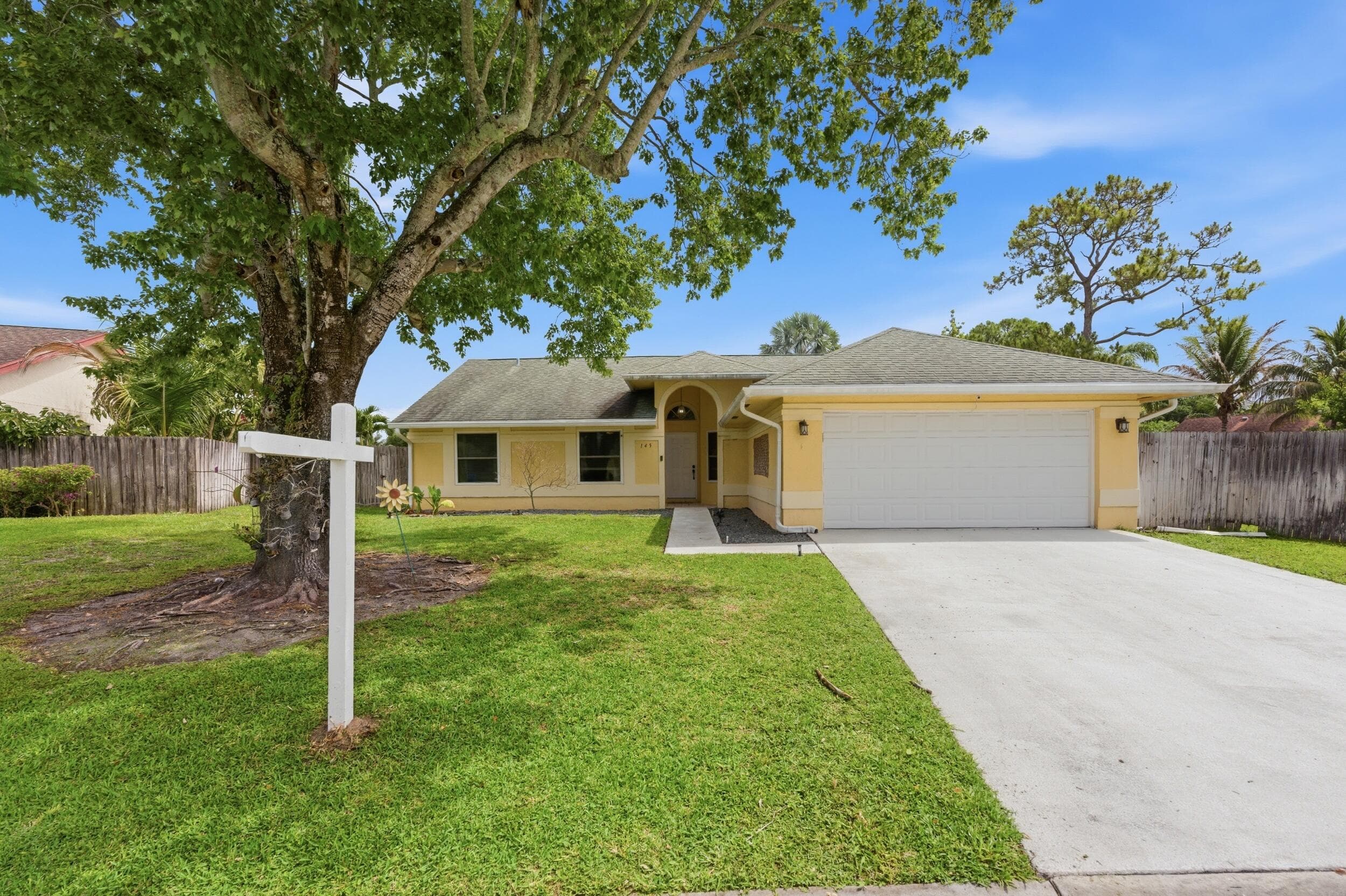 145 Roycourt Circle, Royal Palm Beach, FL 33411 — photo 4 of 45