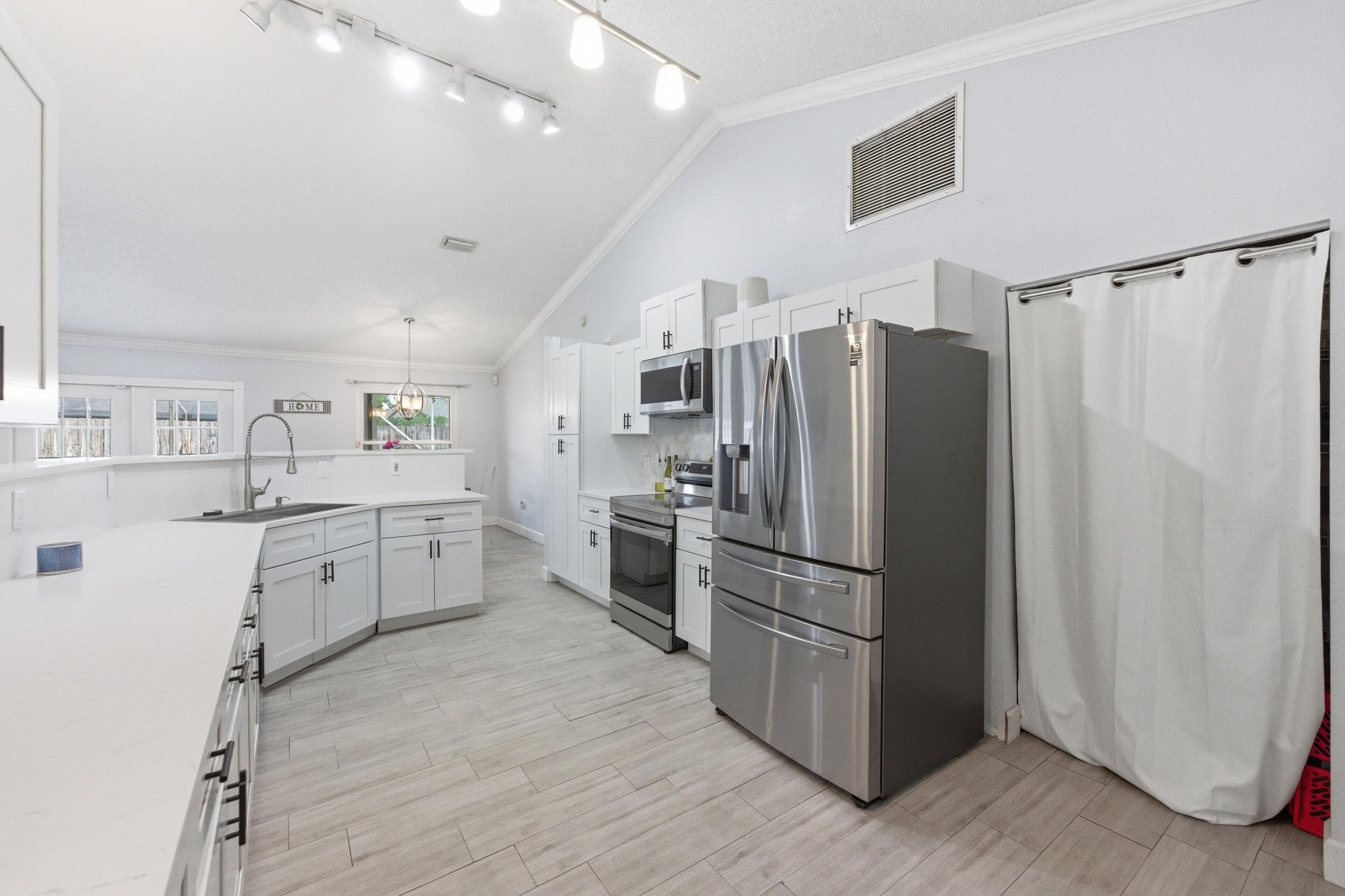 145 Roycourt Circle, Royal Palm Beach, FL 33411 — photo 14 of 45