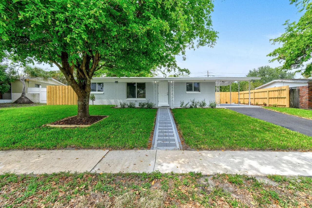 12091 Colony Avenue, Palm Beach Gardens, FL 33410 — photo 1 of 37