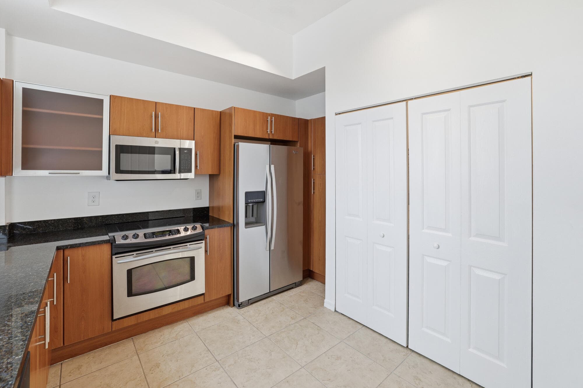 600 S Dixie Highway 401, West Palm Beach, FL 33401 — photo 3 of 33