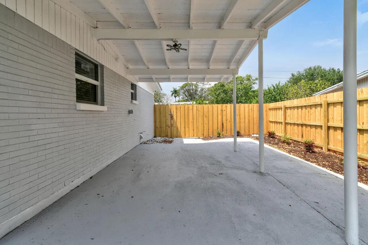 12091 Colony Avenue, Palm Beach Gardens, FL 33410 — photo 34 of 37