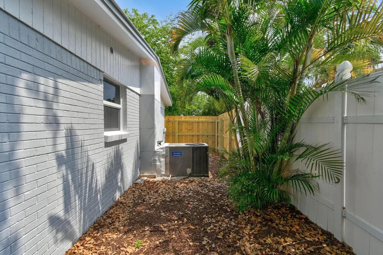 12091 Colony Avenue, Palm Beach Gardens, FL 33410 — photo 36 of 37