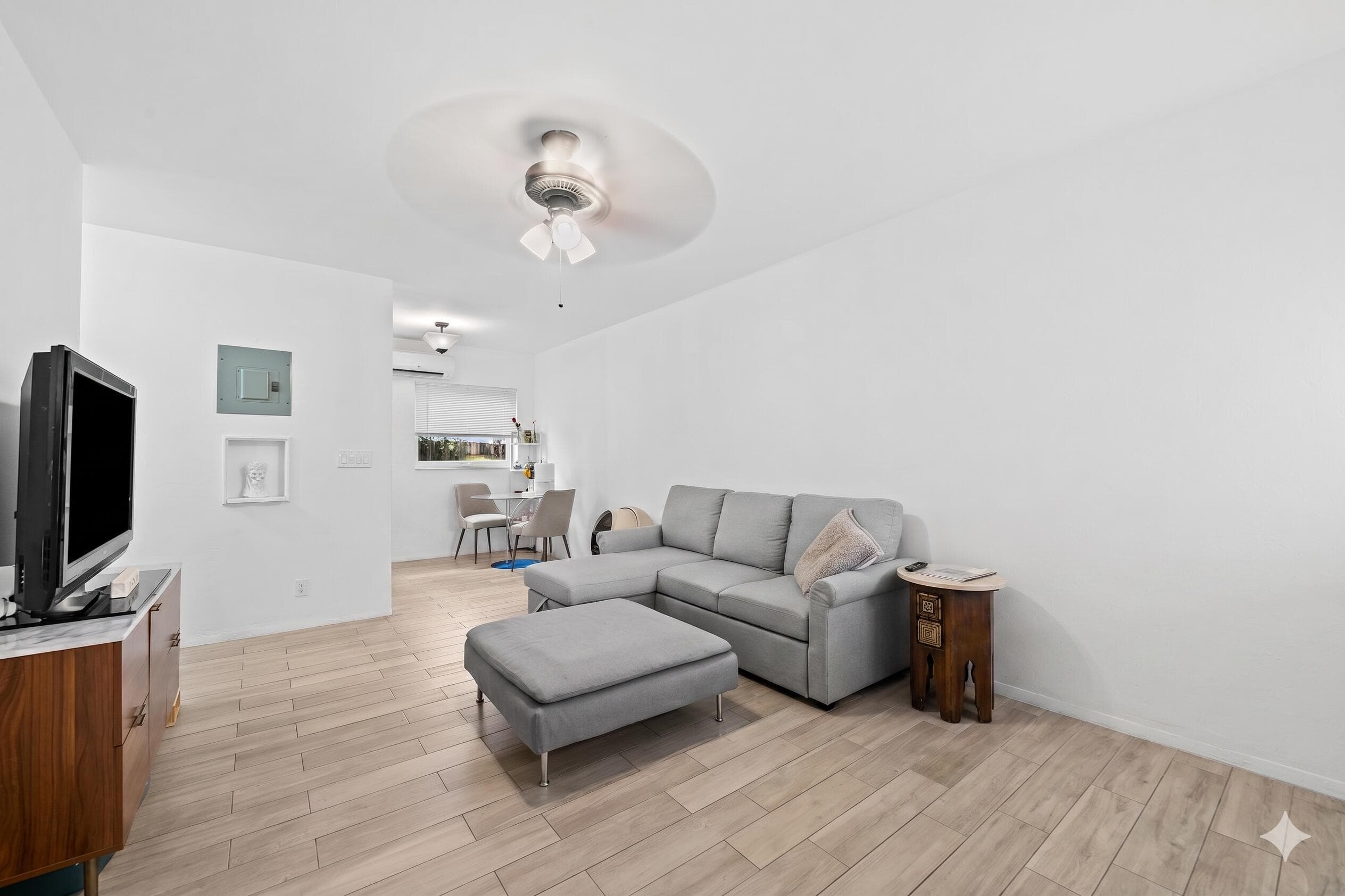 1500 NW 5th Avenue E-w, Fort Lauderdale, FL 33311 — photo 9 of 13