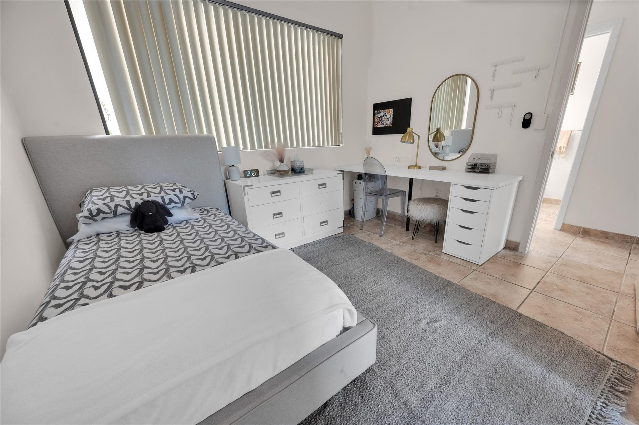 314 Poinciana Drive 806, Sunny Isles Beach, FL 33160 — photo 15 of 45