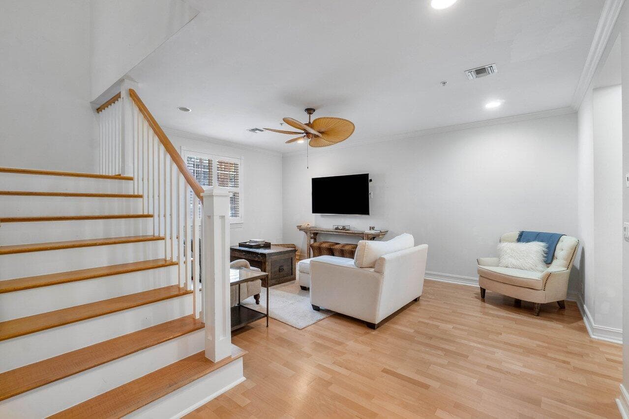 375 E Mallory Circle, Delray Beach, FL 33483 — photo 3 of 25
