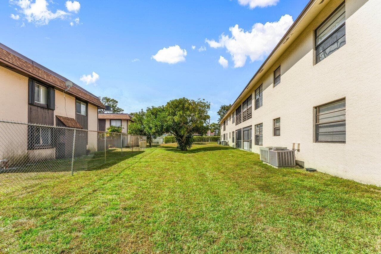 5954 Longbow Lane 5, West Palm Beach, FL 33415 — photo 32 of 35