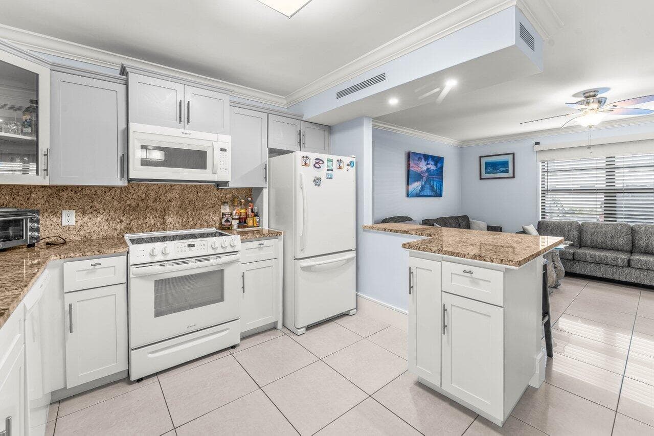 5954 Longbow Lane 5, West Palm Beach, FL 33415 — photo 11 of 35