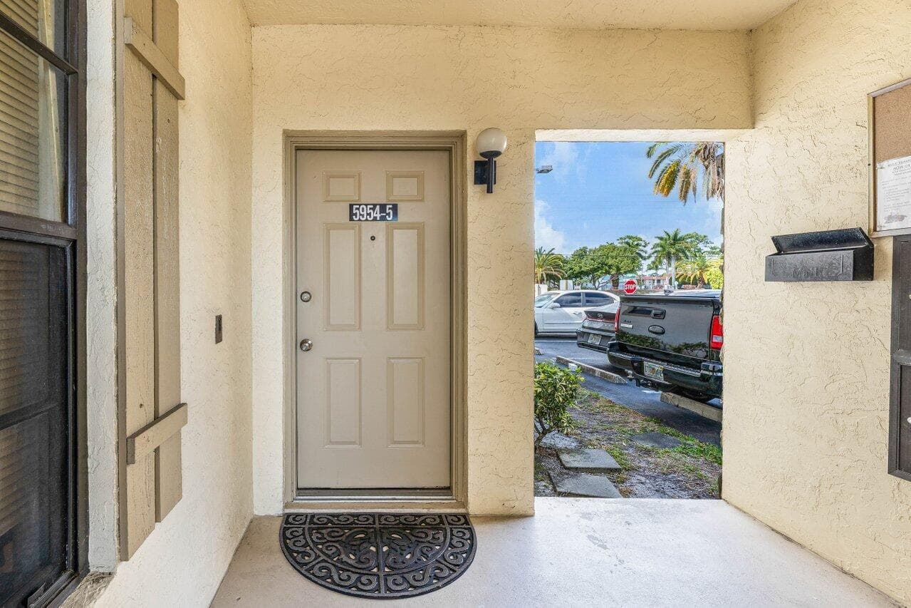 5954 Longbow Lane 5, West Palm Beach, FL 33415 — photo 31 of 35